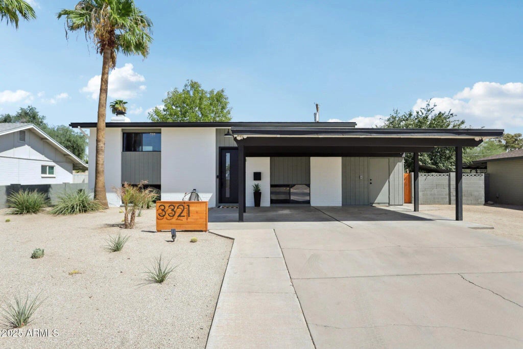 3321 S La Corta Drive, Tempe