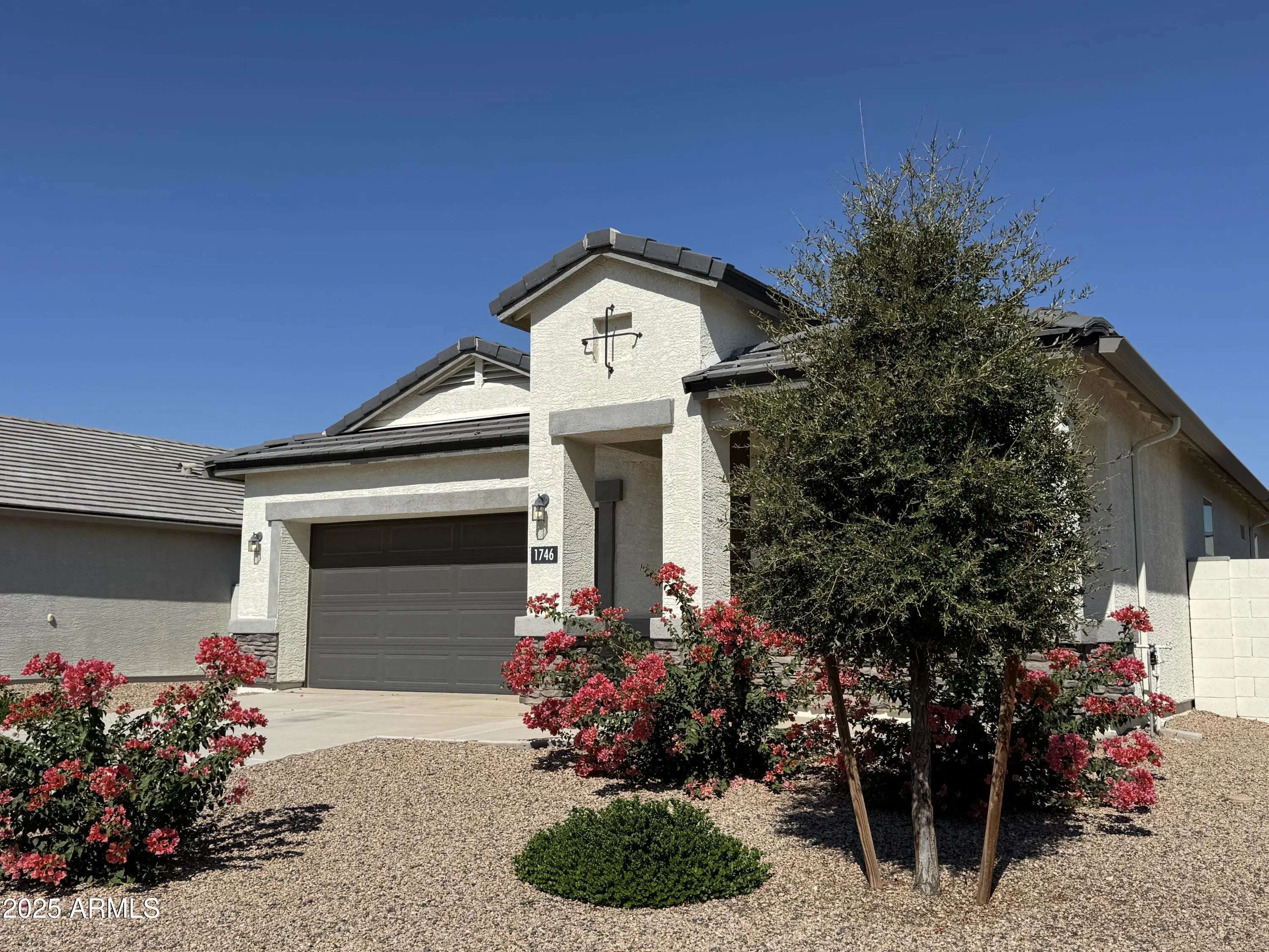 Photo of Listing #6920908