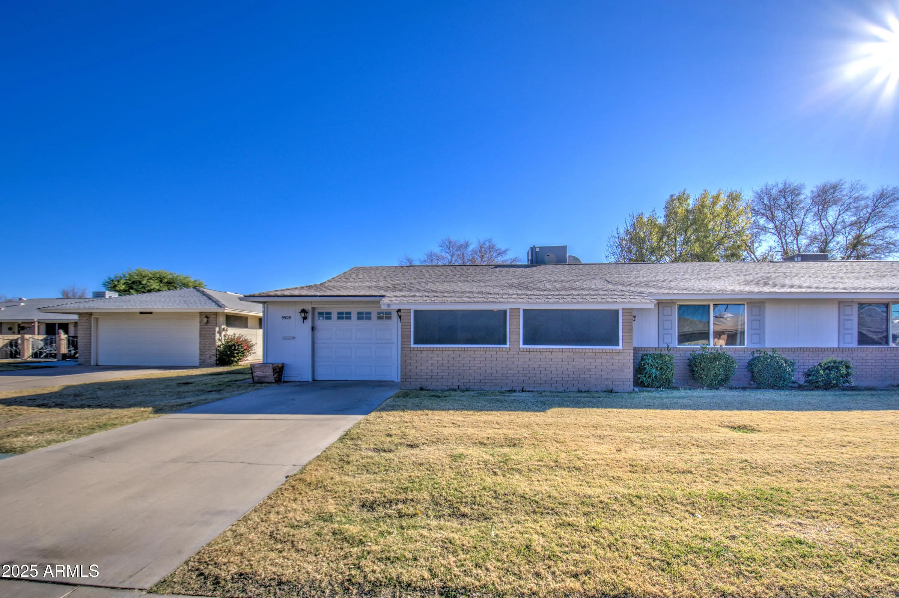 Photo of Listing #6926893