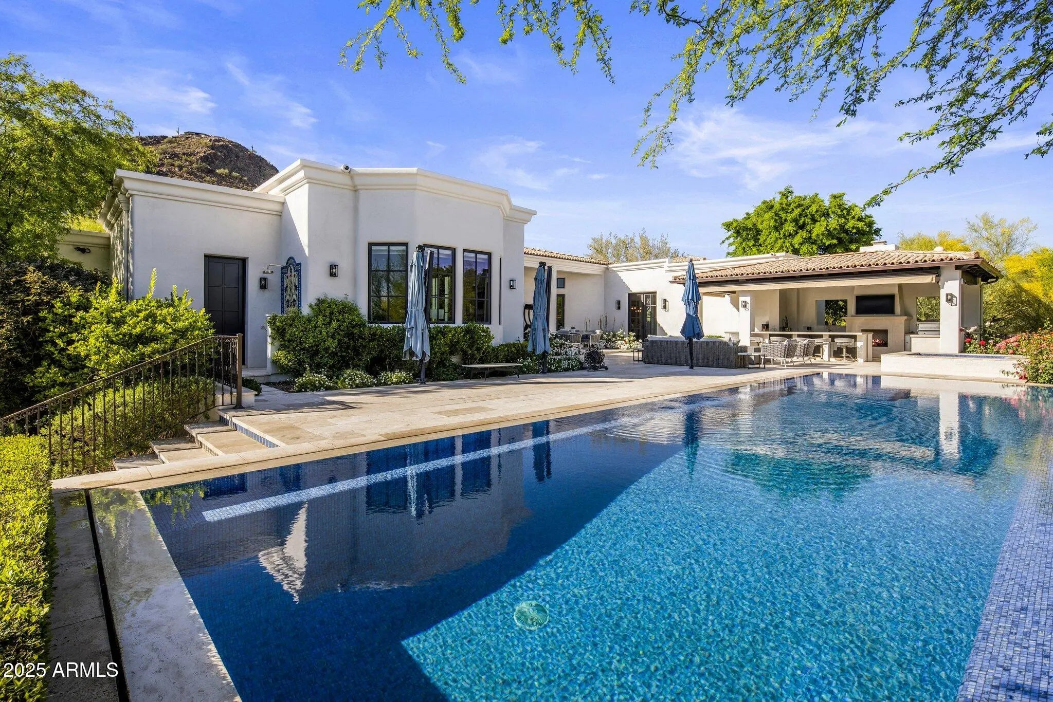 Photo of Listing #6928579