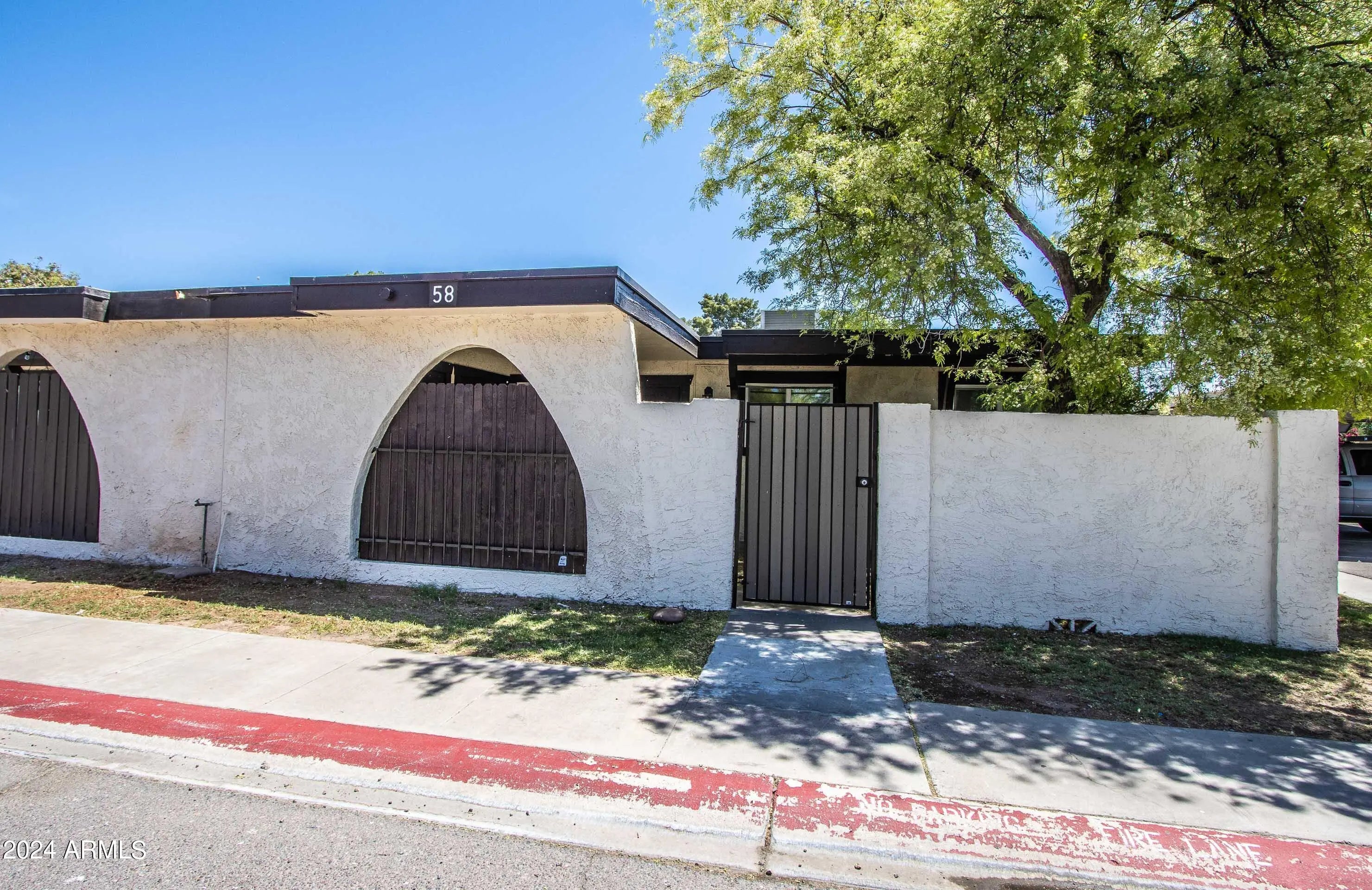 Photo of Listing #6921071