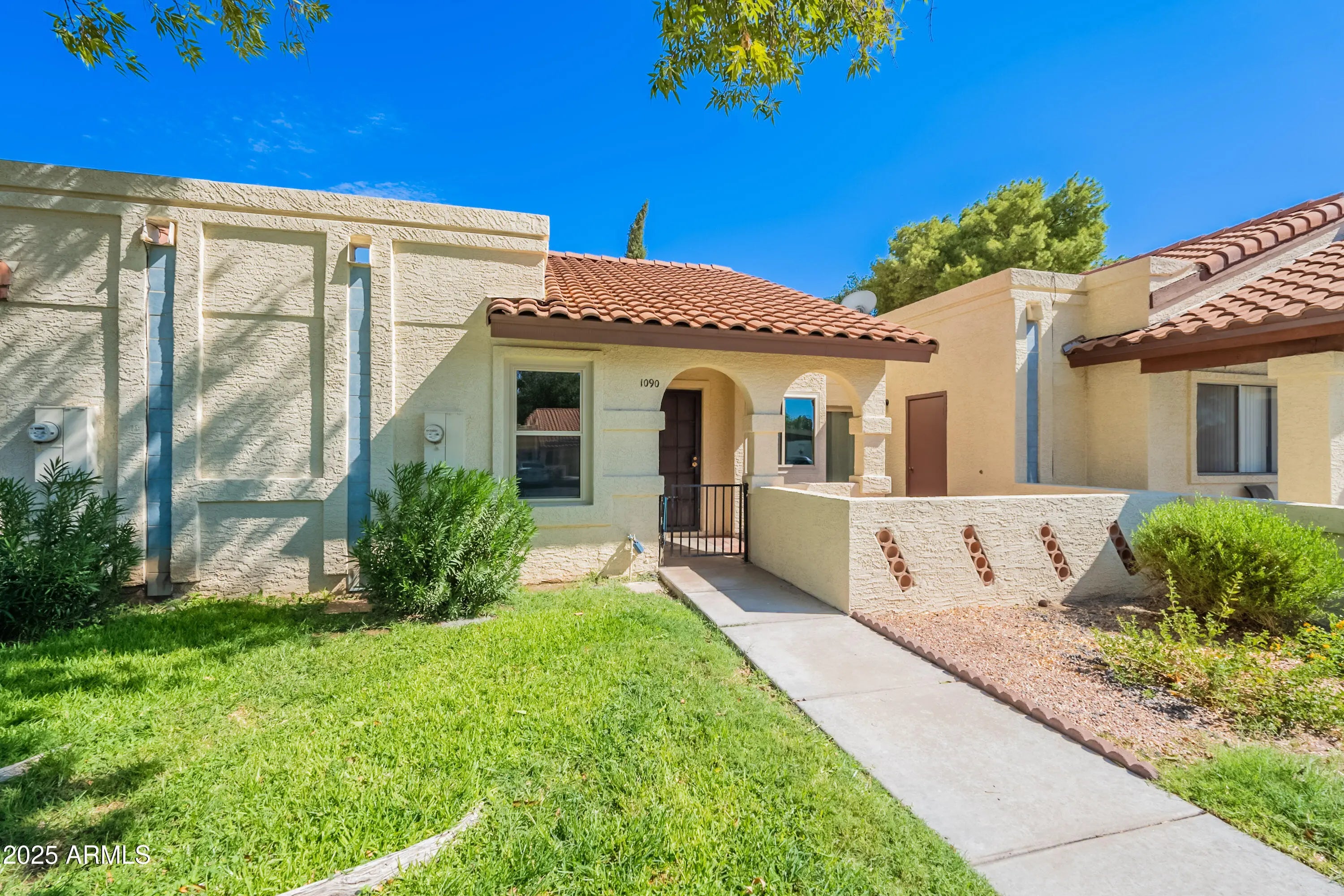 Photo of Listing #6923359