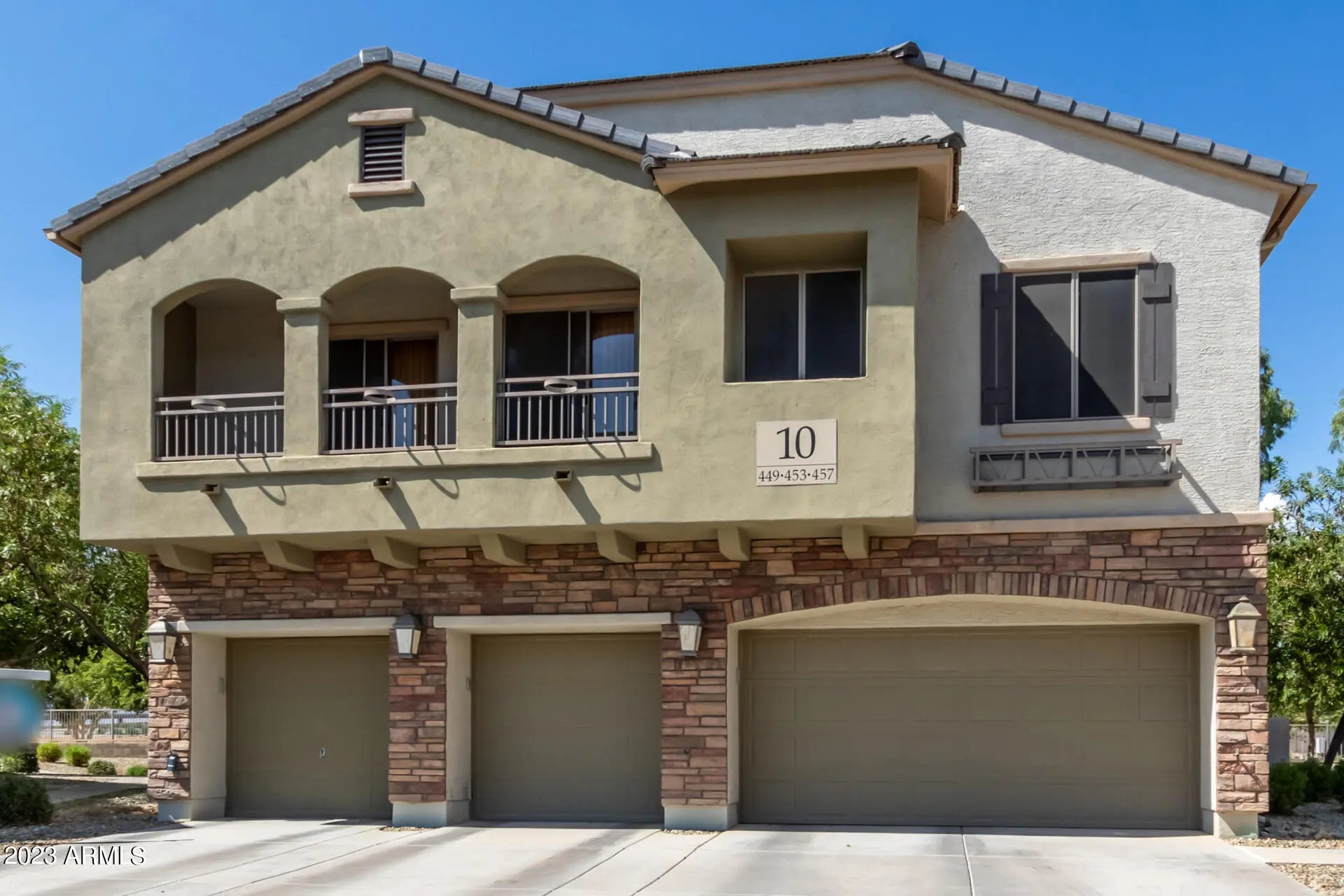 Photo of Listing #6921207