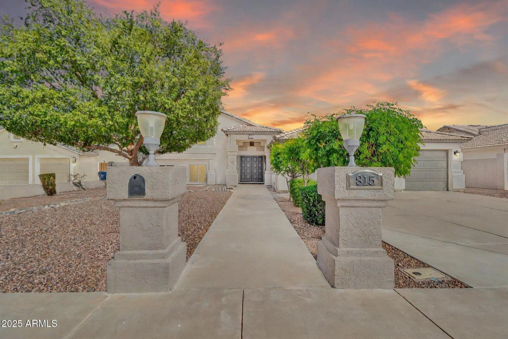 815 N Hill Circle, Mesa