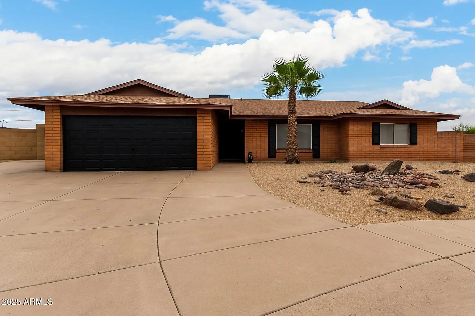 Photo of Listing #6923025