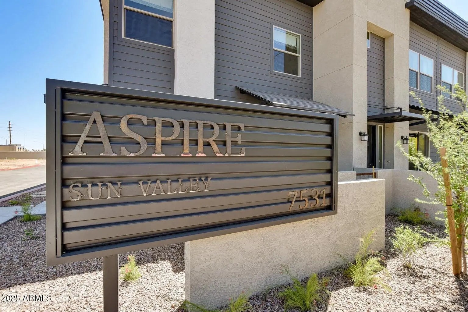 Photo of Listing #6921744