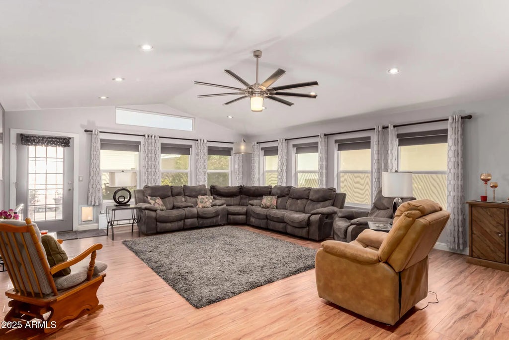 3301 S Goldfield Road (unit 2068), Apache Junction