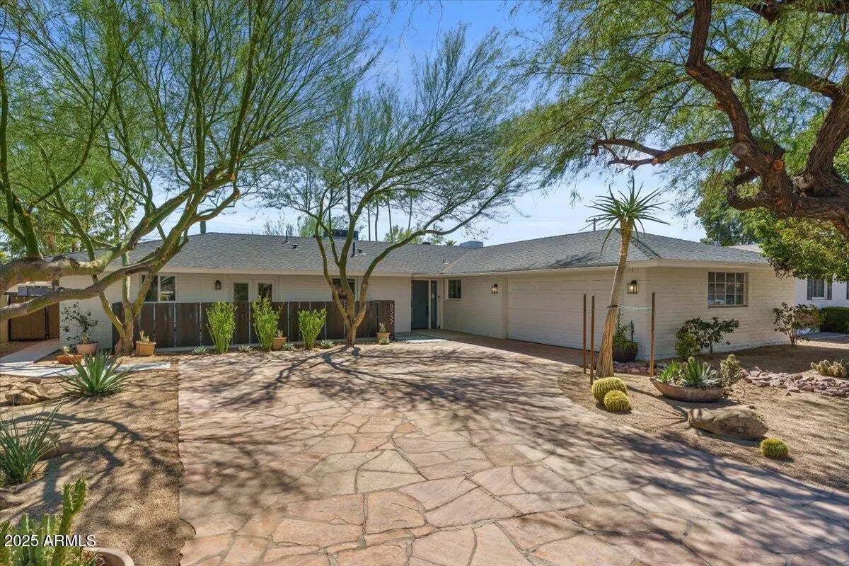 Photo of Listing #6925102