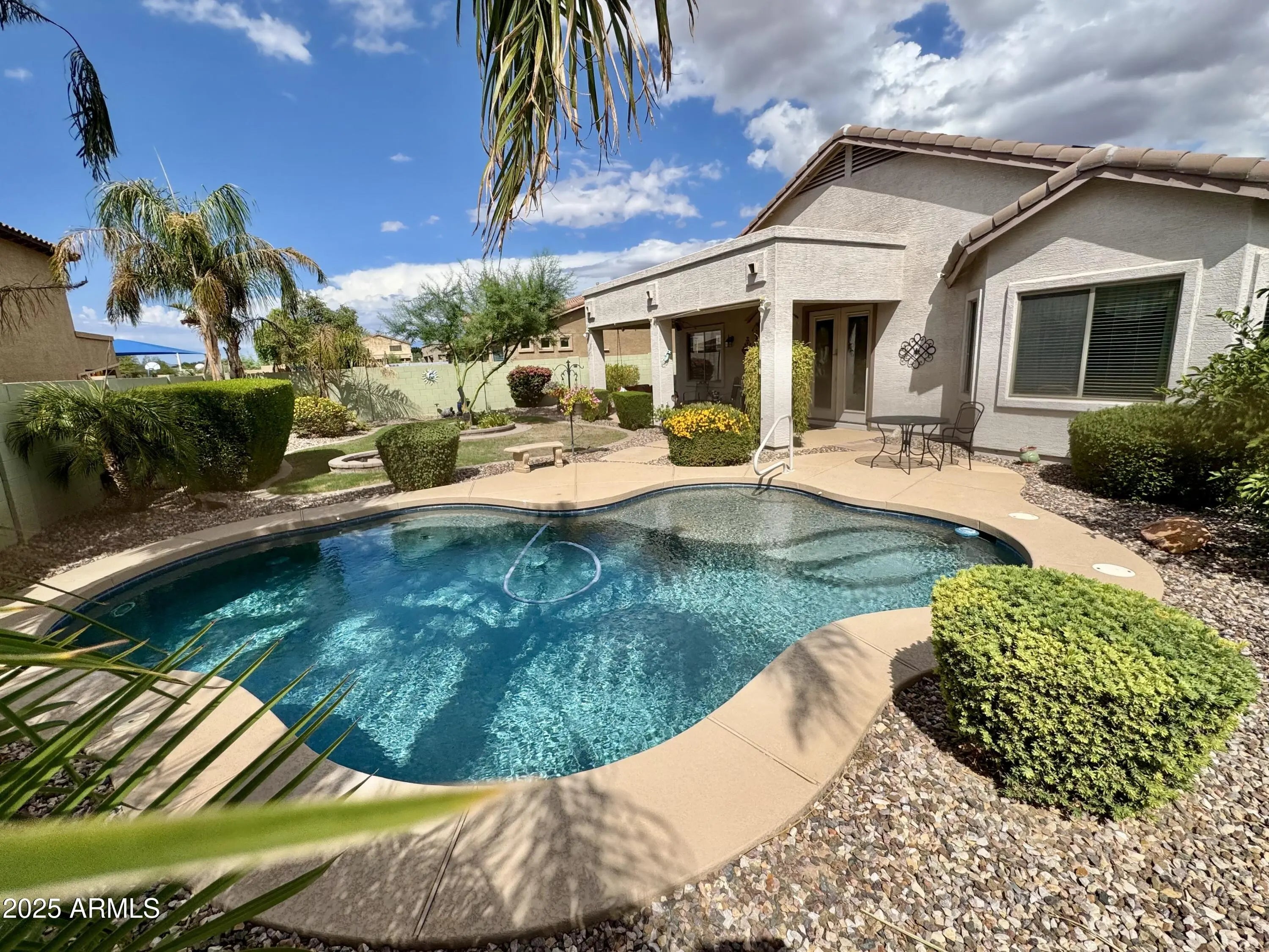 Photo of Listing #6922171