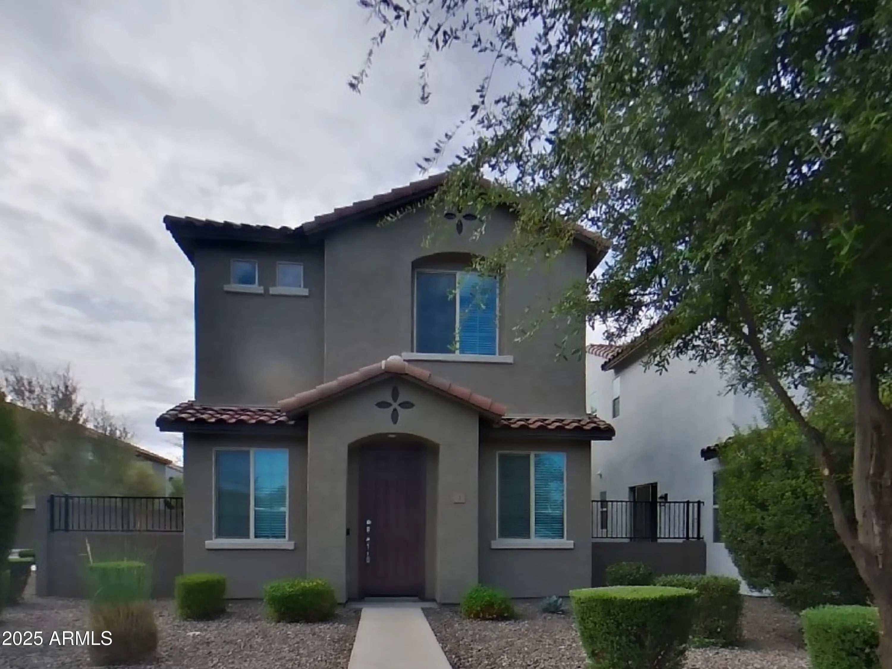 Photo of Listing #6921977