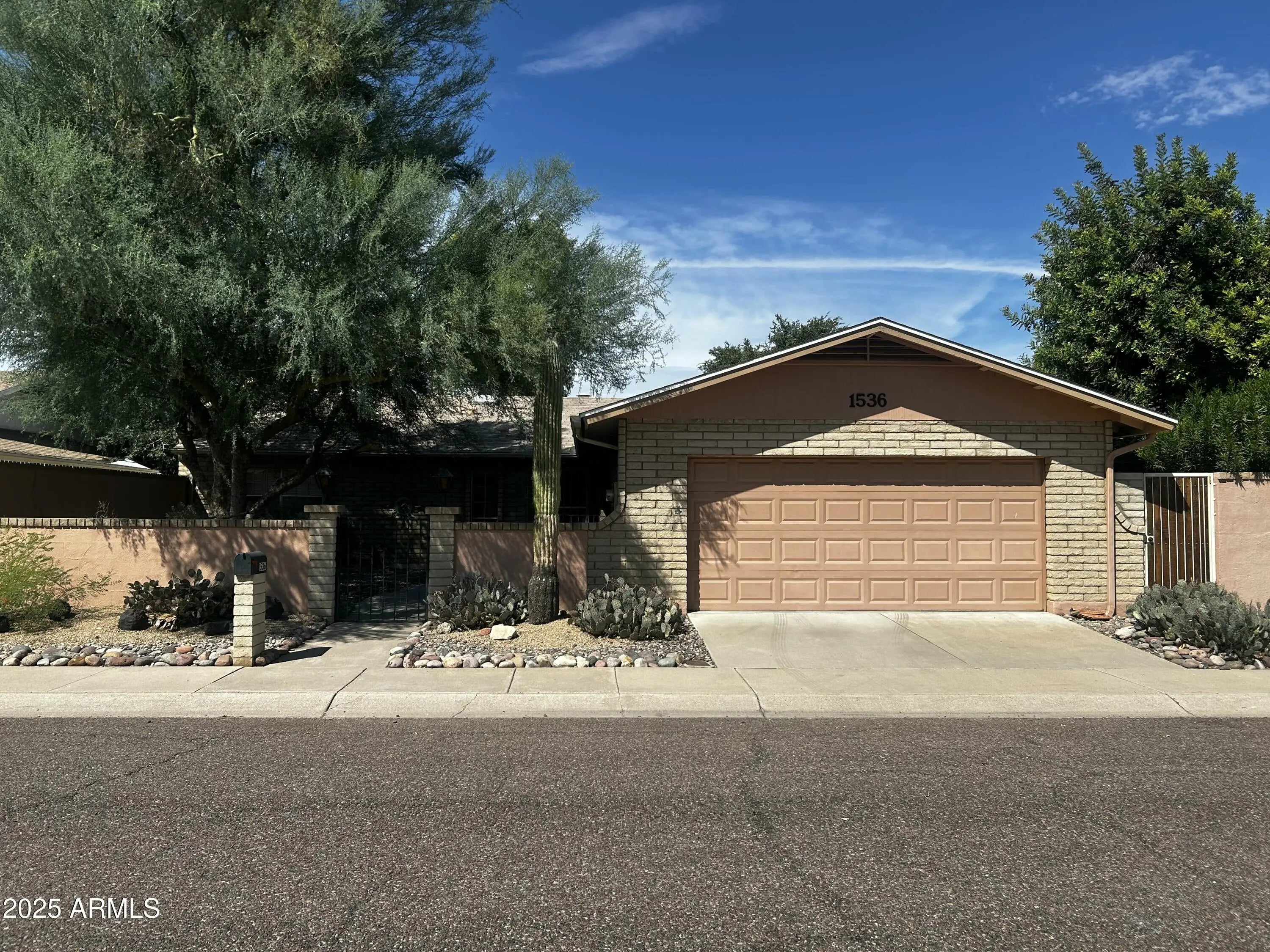 Photo of Listing #6922193