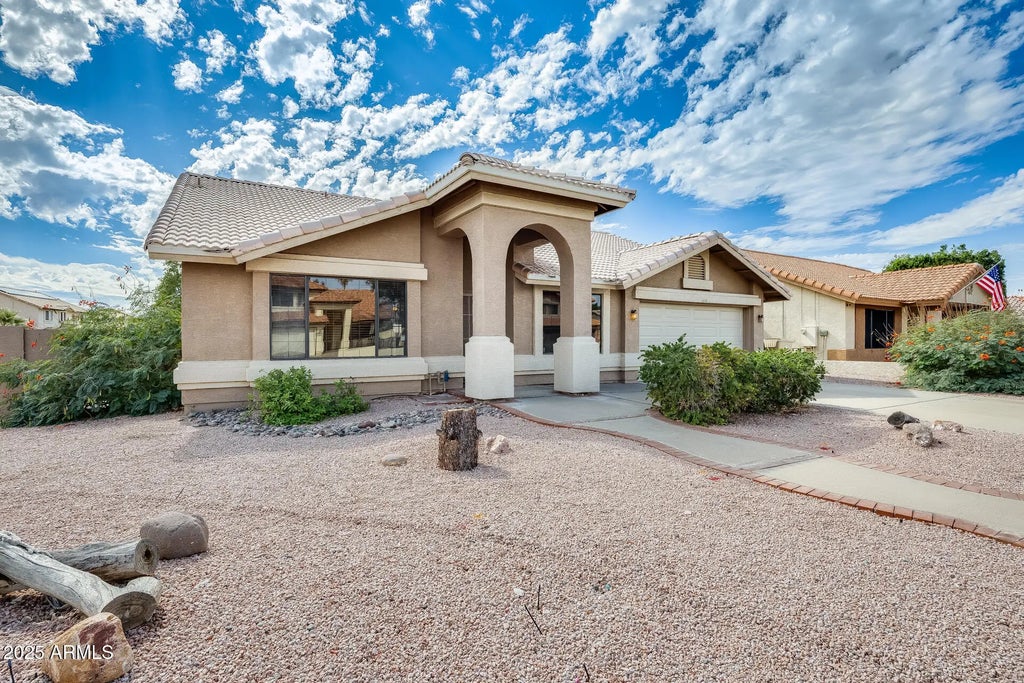 6149 W Wagoner Road, Glendale