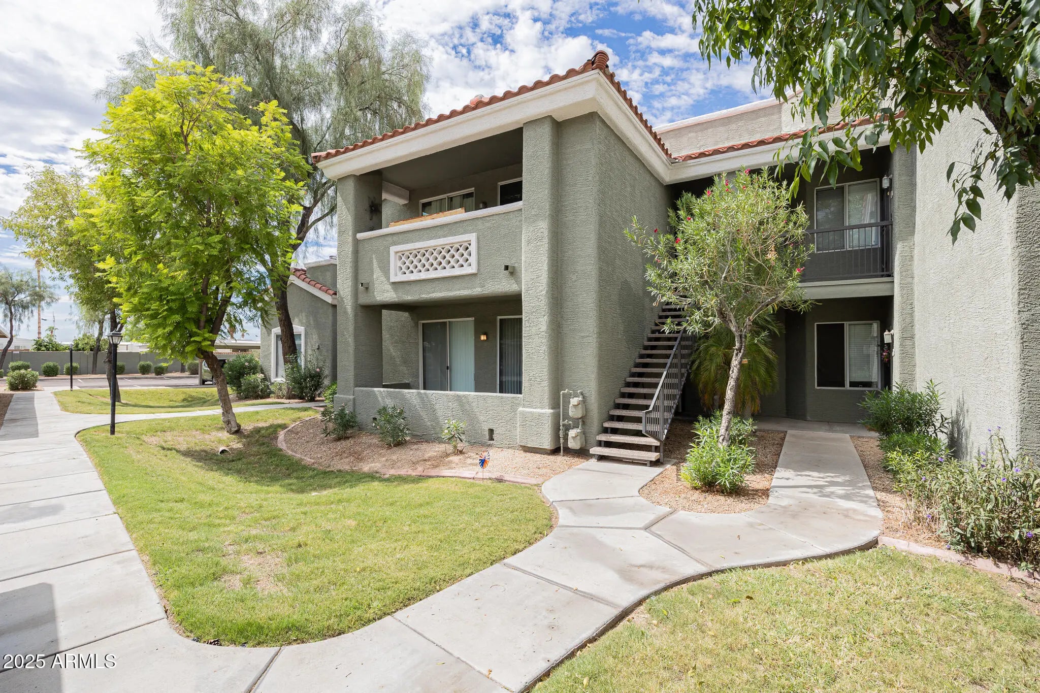 Photo of Listing #6922126