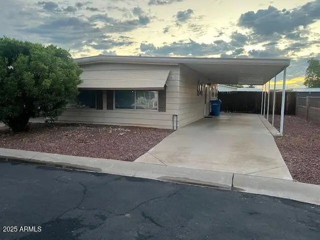 Photo of Listing #6924411