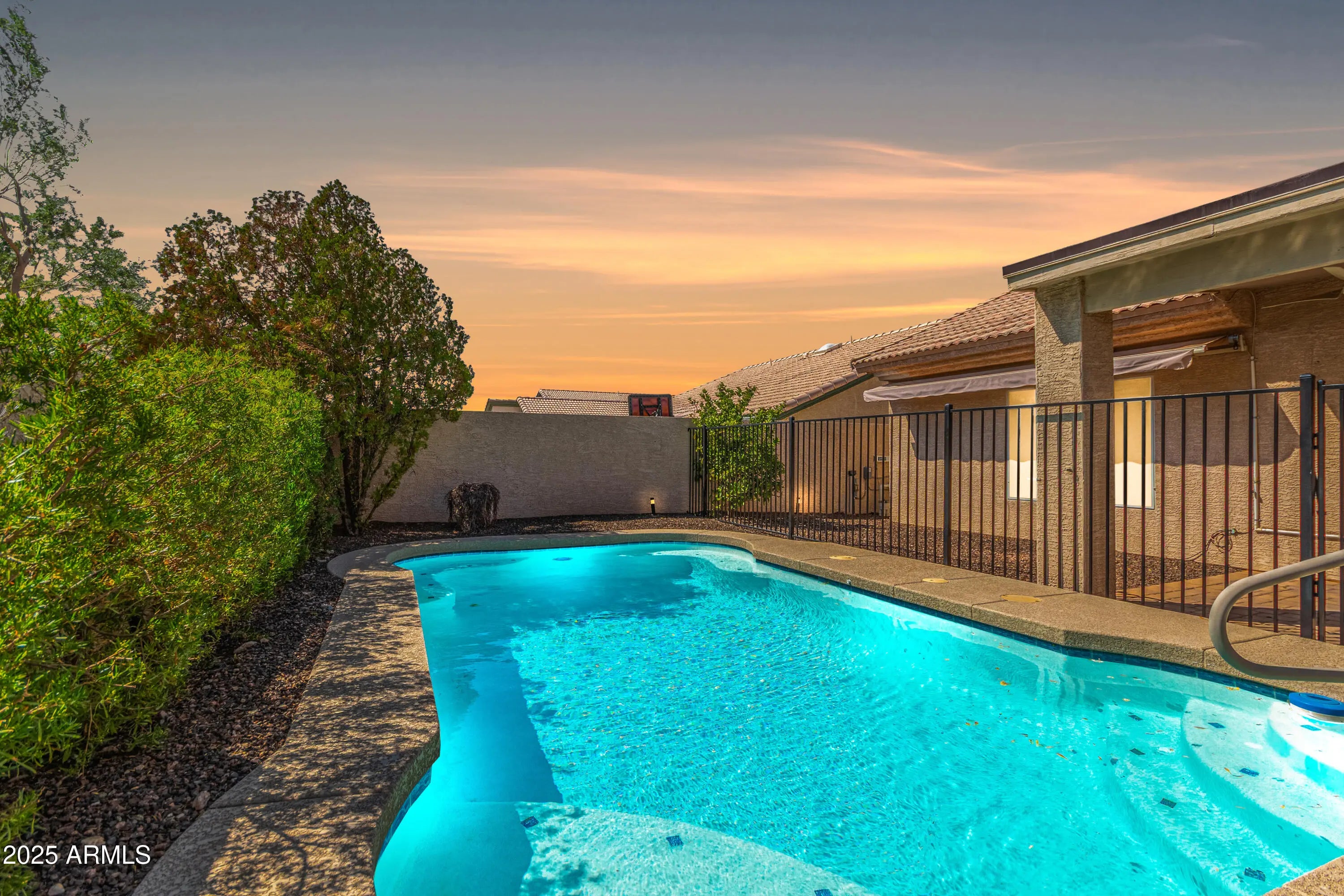 Photo of Listing #6924132