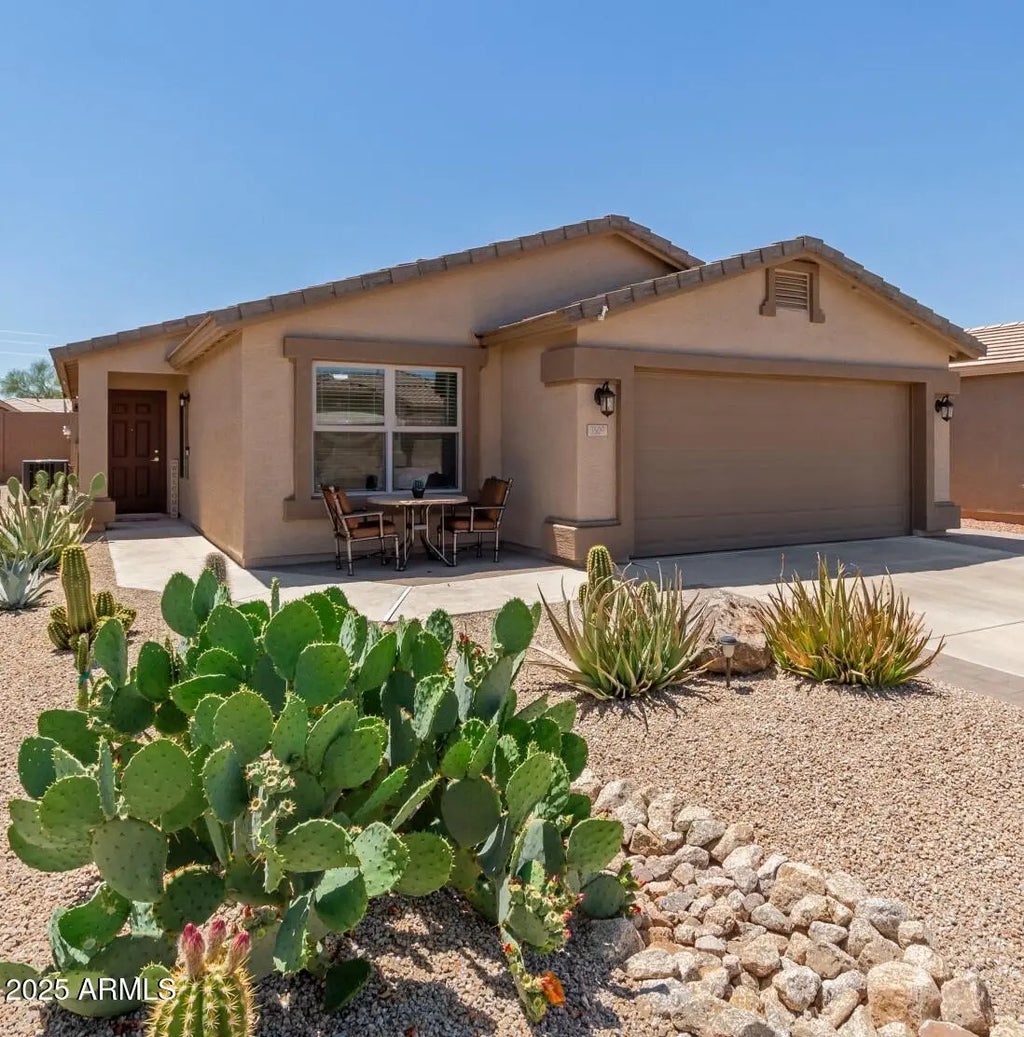 3509 E Hazeltine Way, Chandler