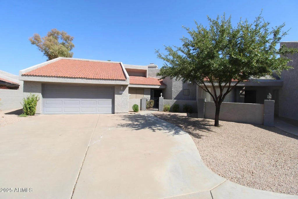 792 W El Monte Place (unit 8), Chandler