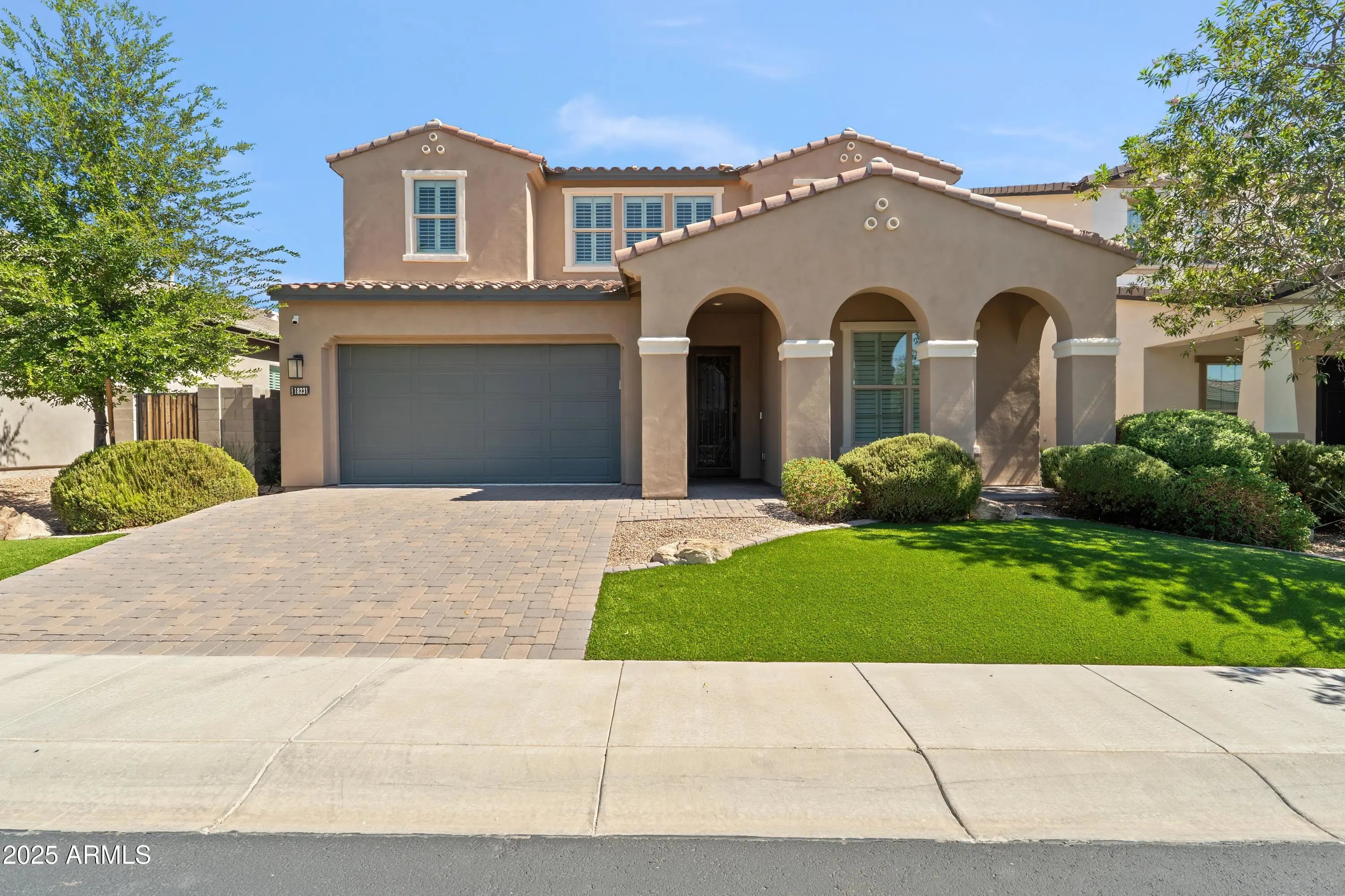 Photo of Listing #6923107