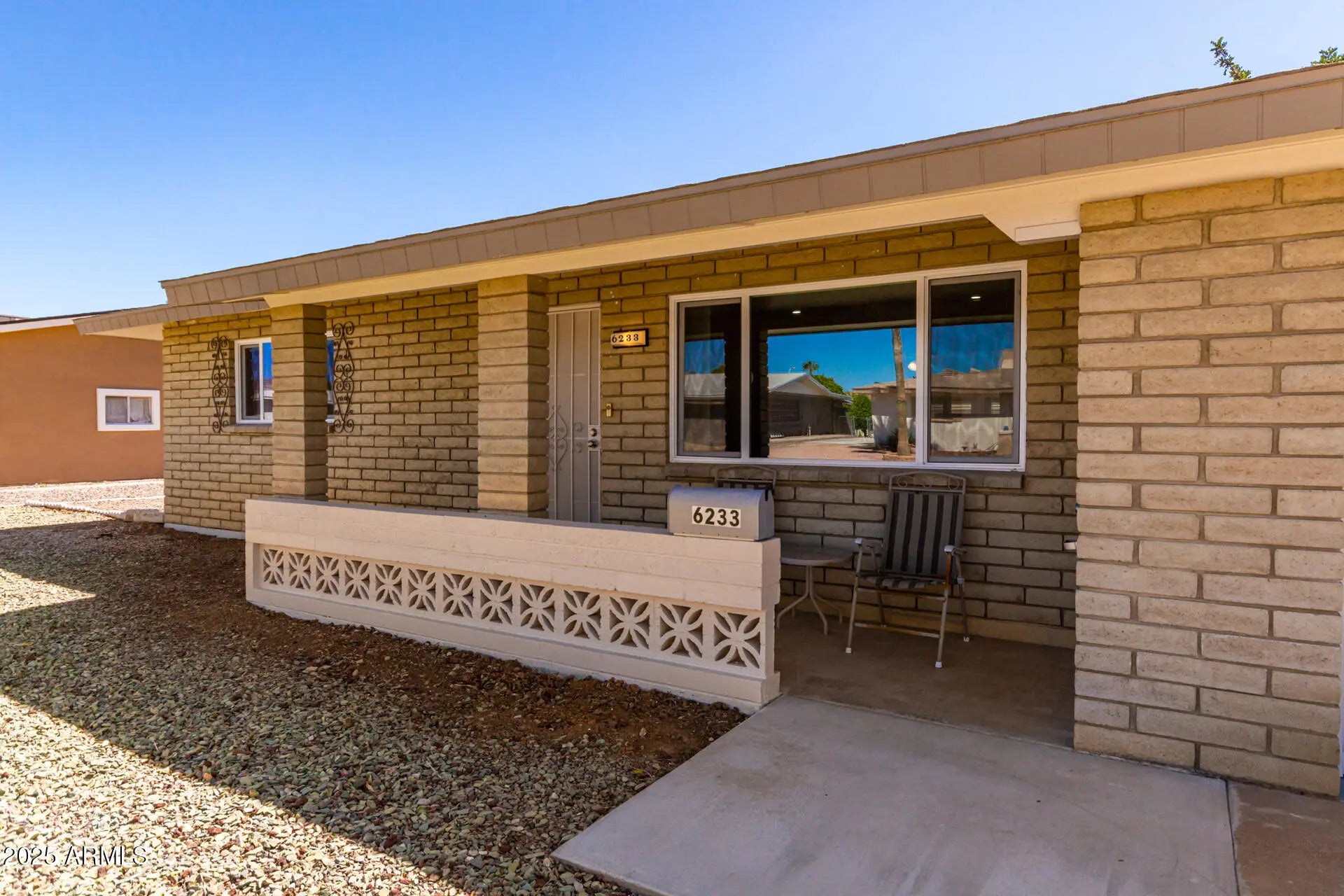 Photo of Listing #6925752