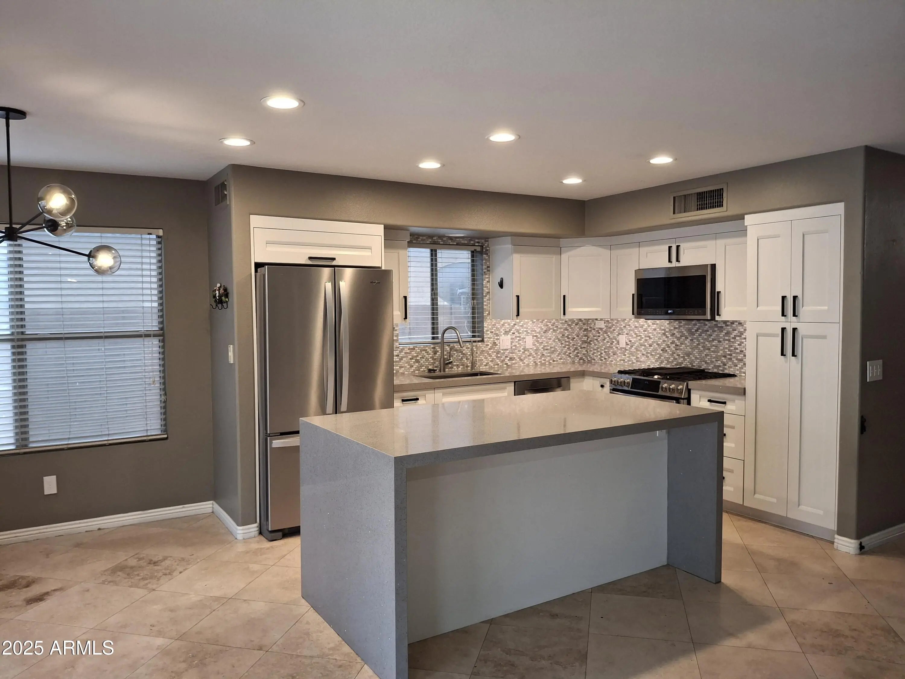 Photo of Listing #6924682