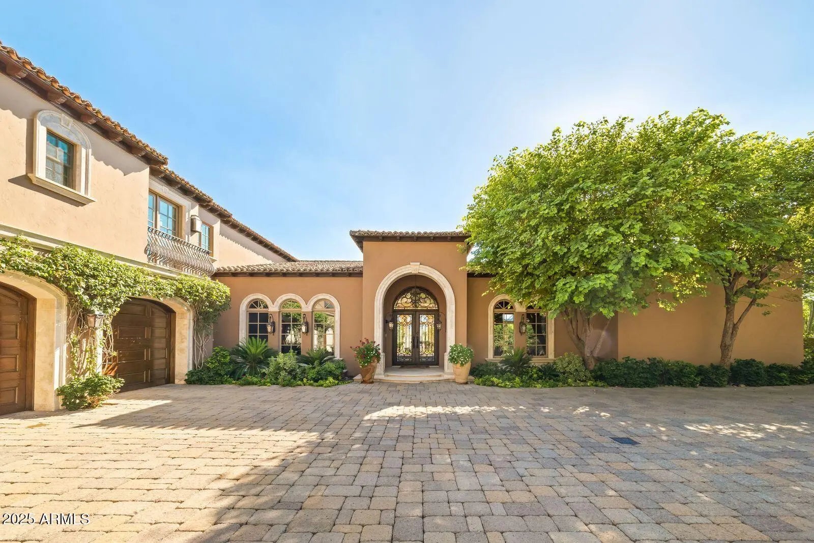 Photo of Listing #6929906