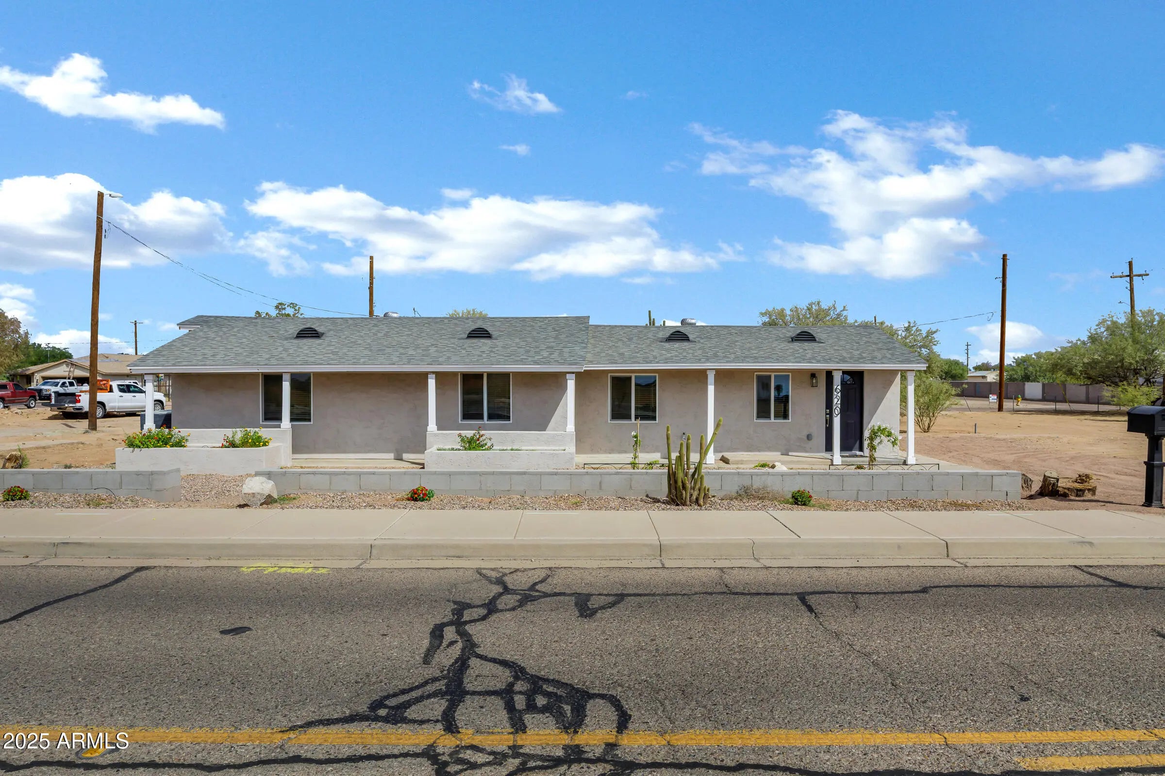 Photo of Listing #6923038