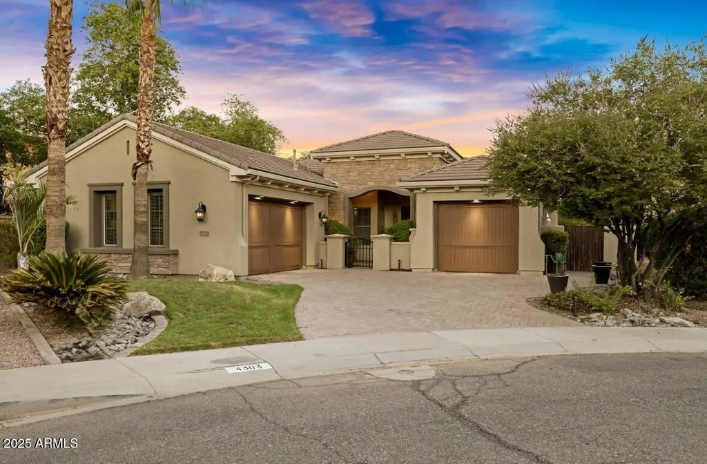 4303 S Oregon Court, Chandler