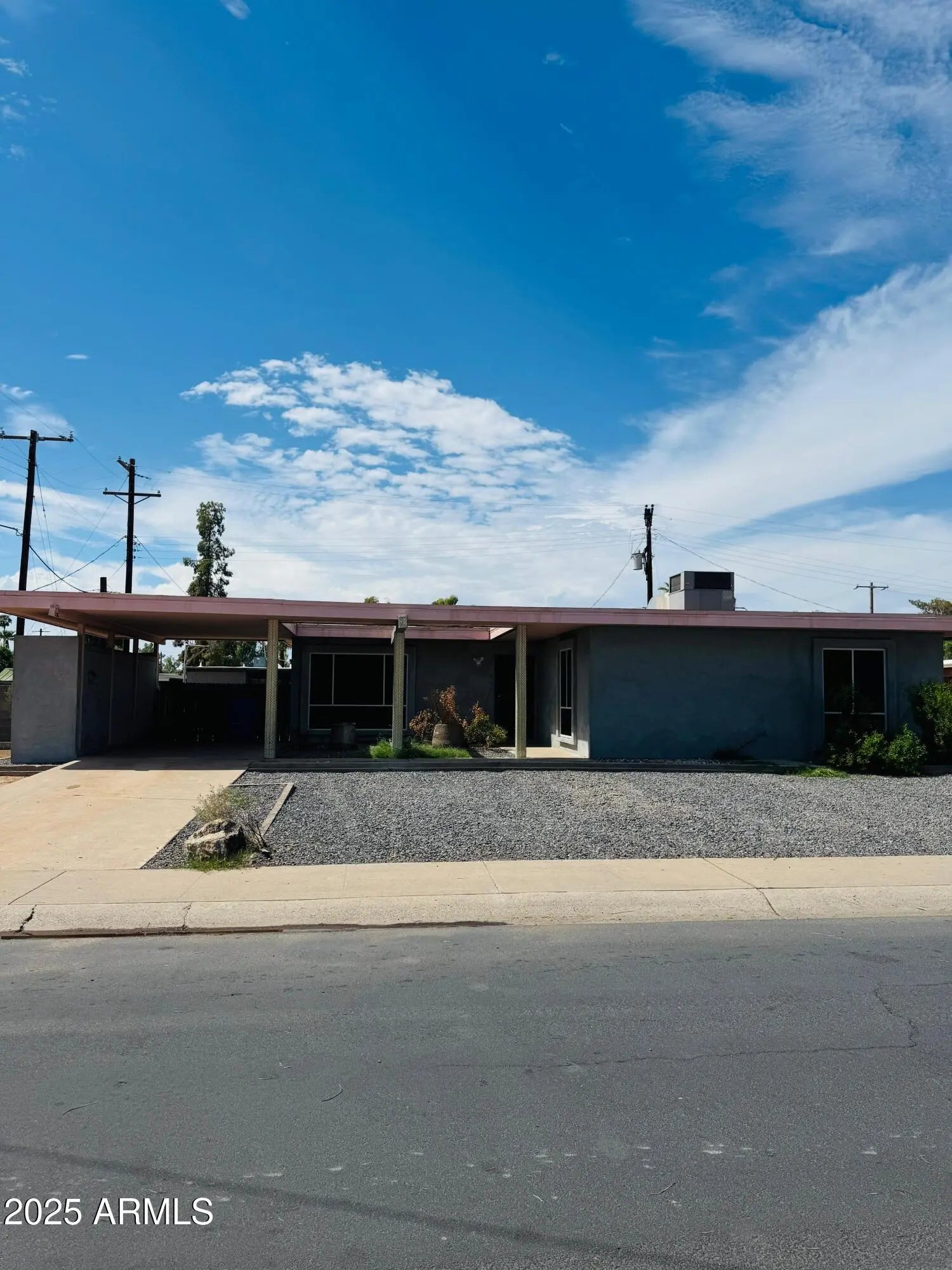 Photo of Listing #6923077