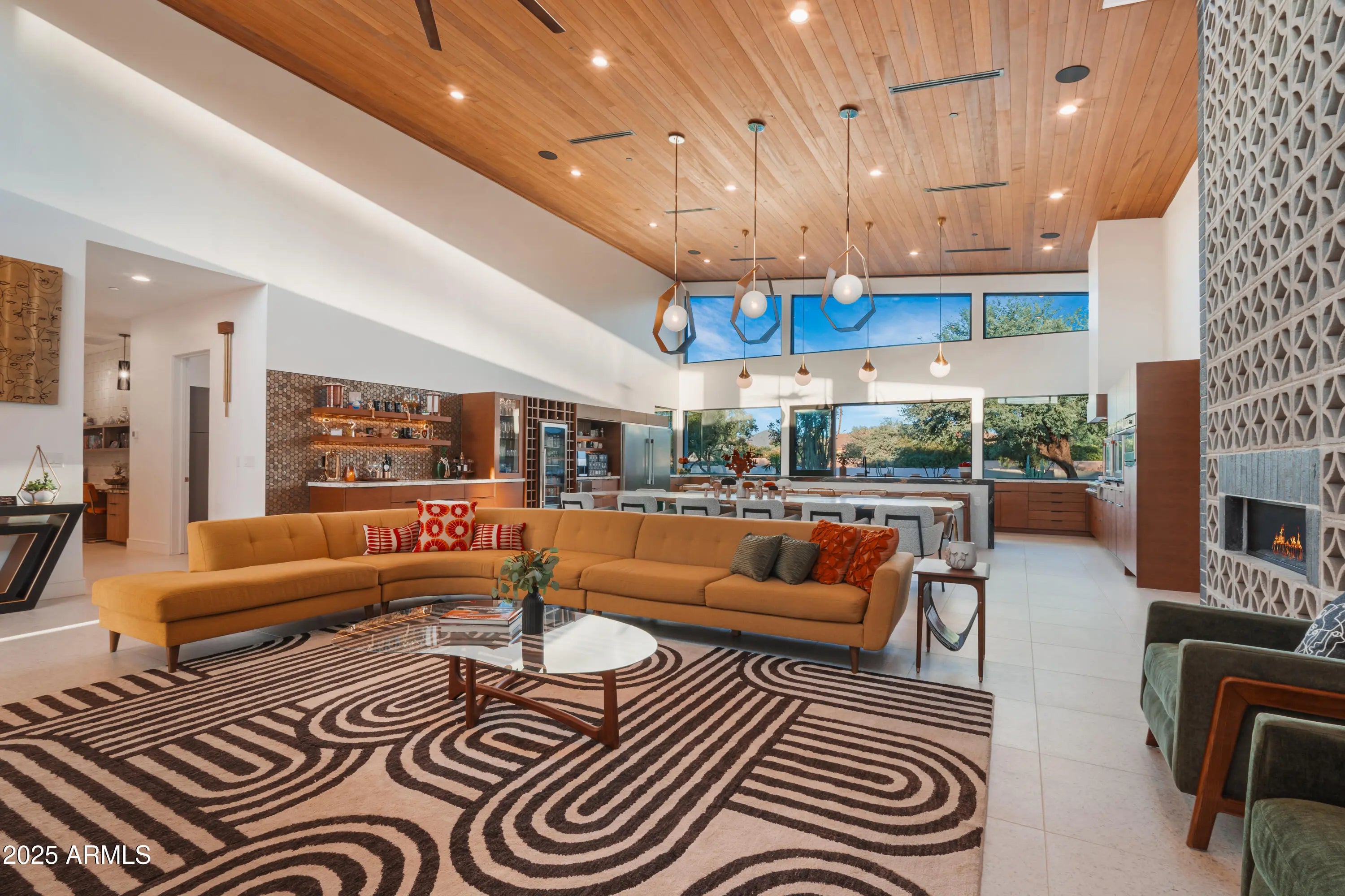 Photo of Listing #6923294