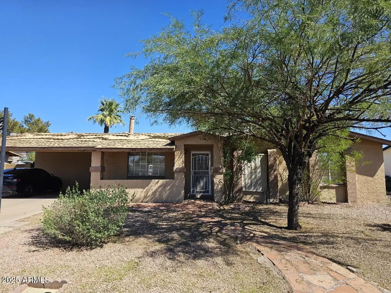 Photo of Listing #6923894