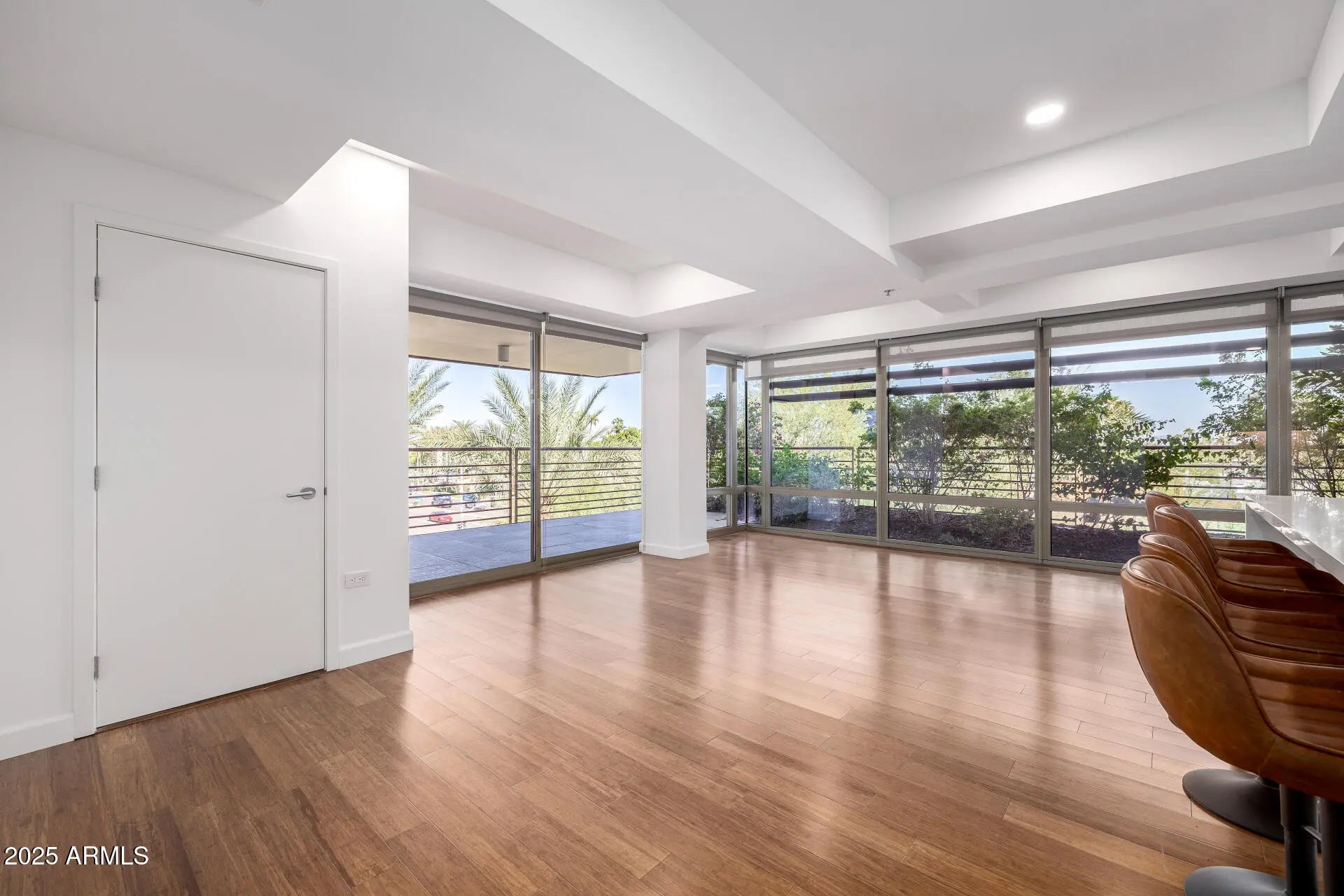 Photo of Listing #6929368