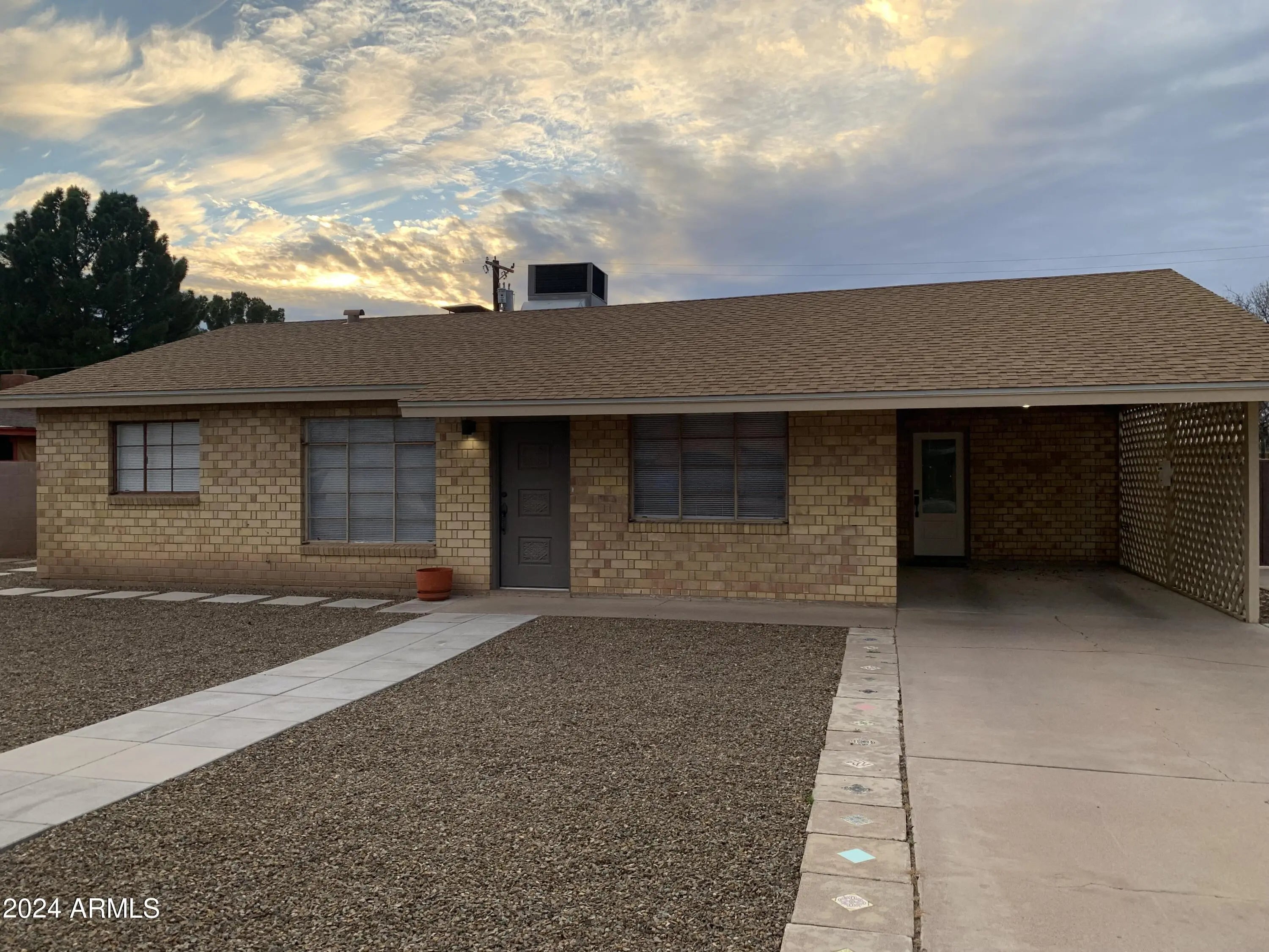 Photo of Listing #6923154