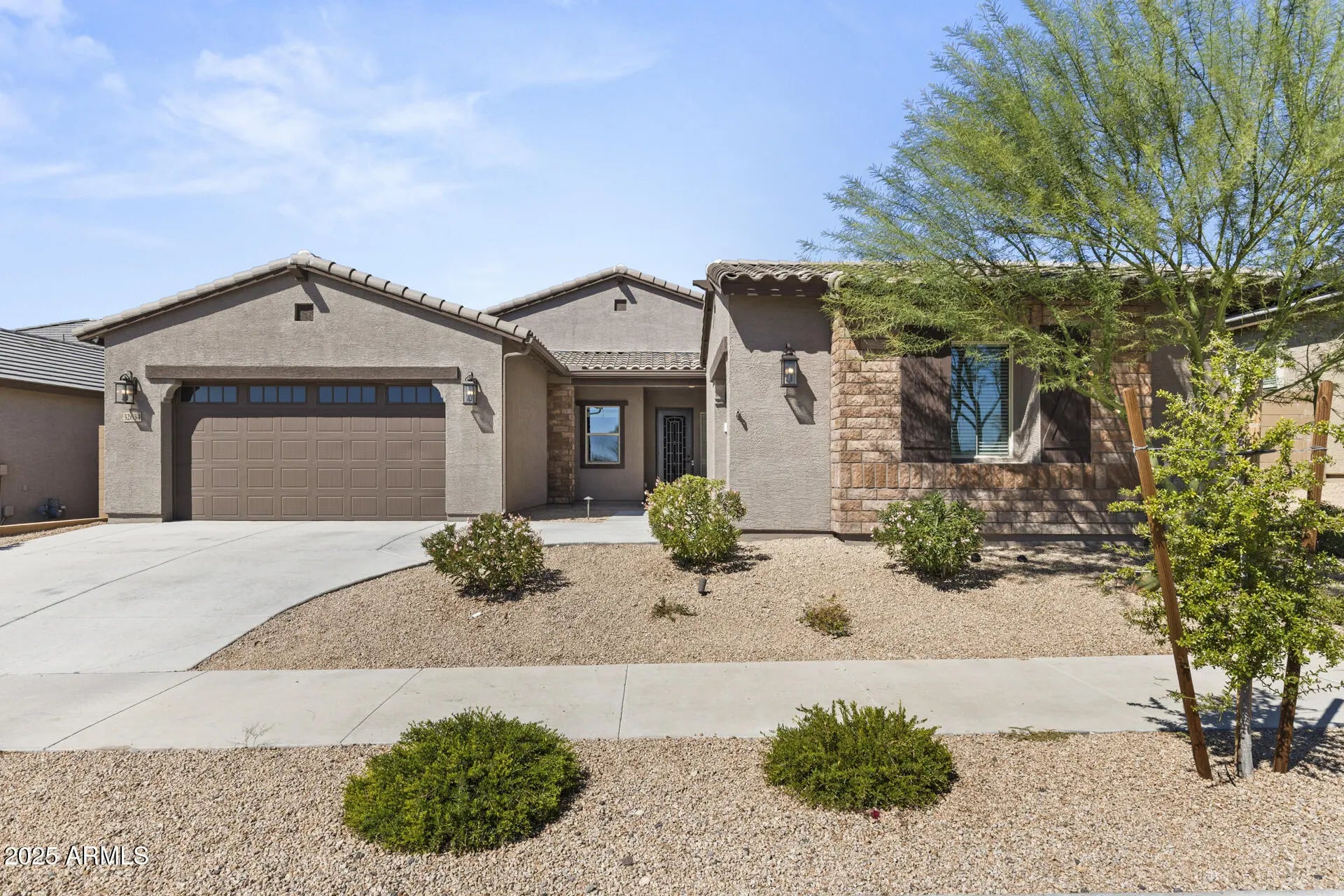 Photo of Listing #6925665