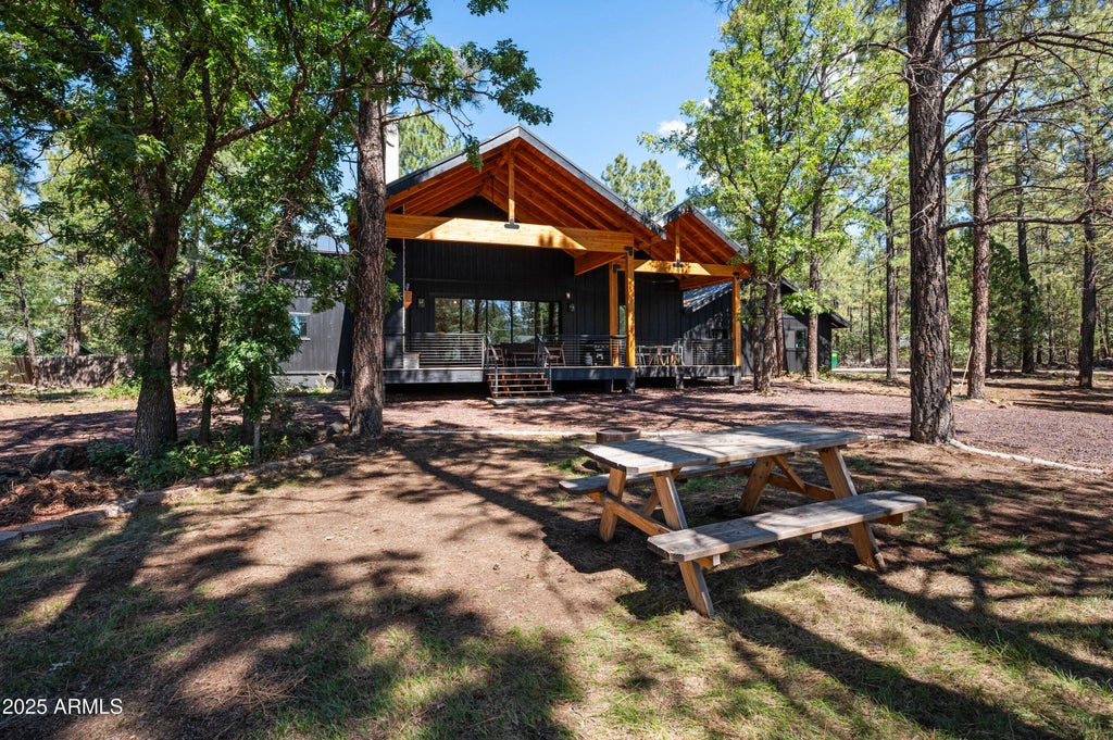 820 W Apache Lane, Lakeside