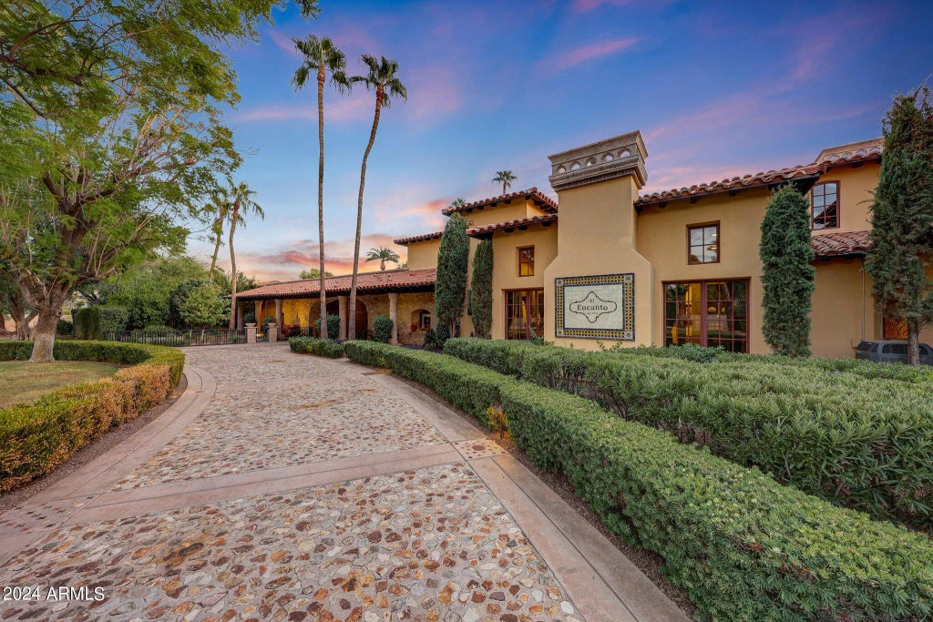 6107 E Paradise Drive, Scottsdale