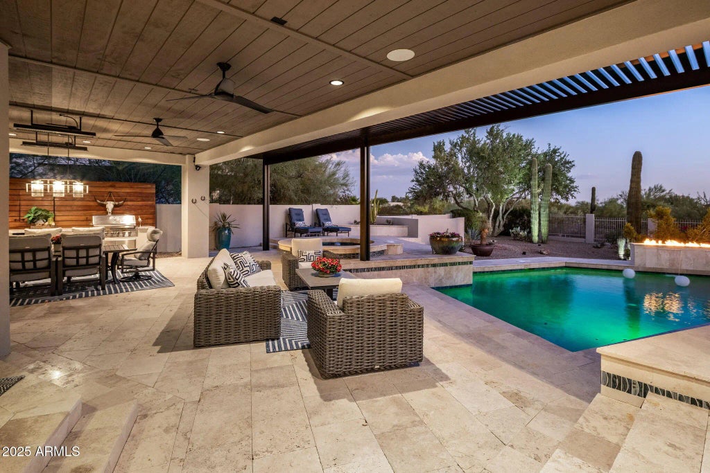 8265 E Via Del Sol Drive, Scottsdale