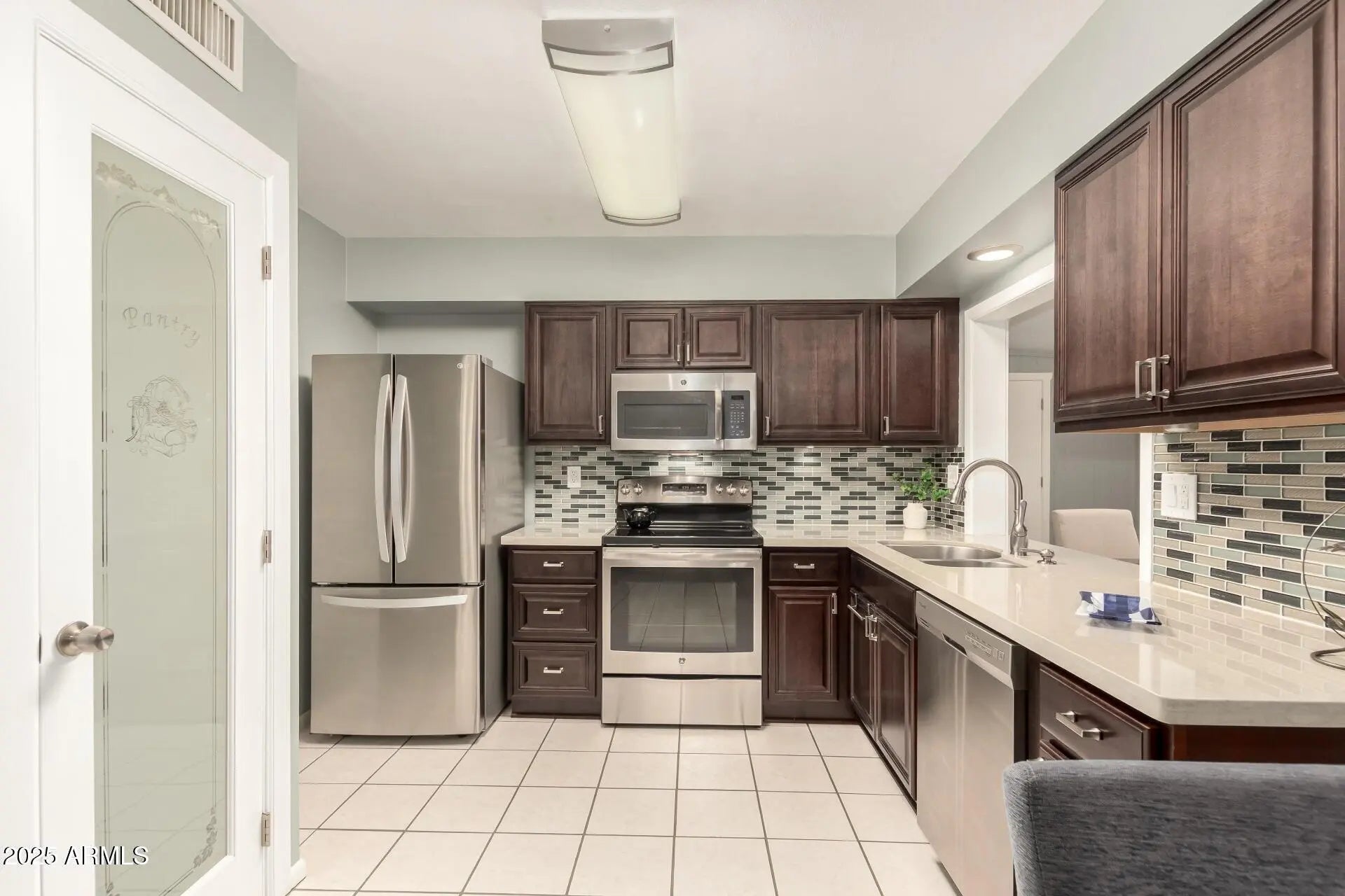 Photo of Listing #6939816