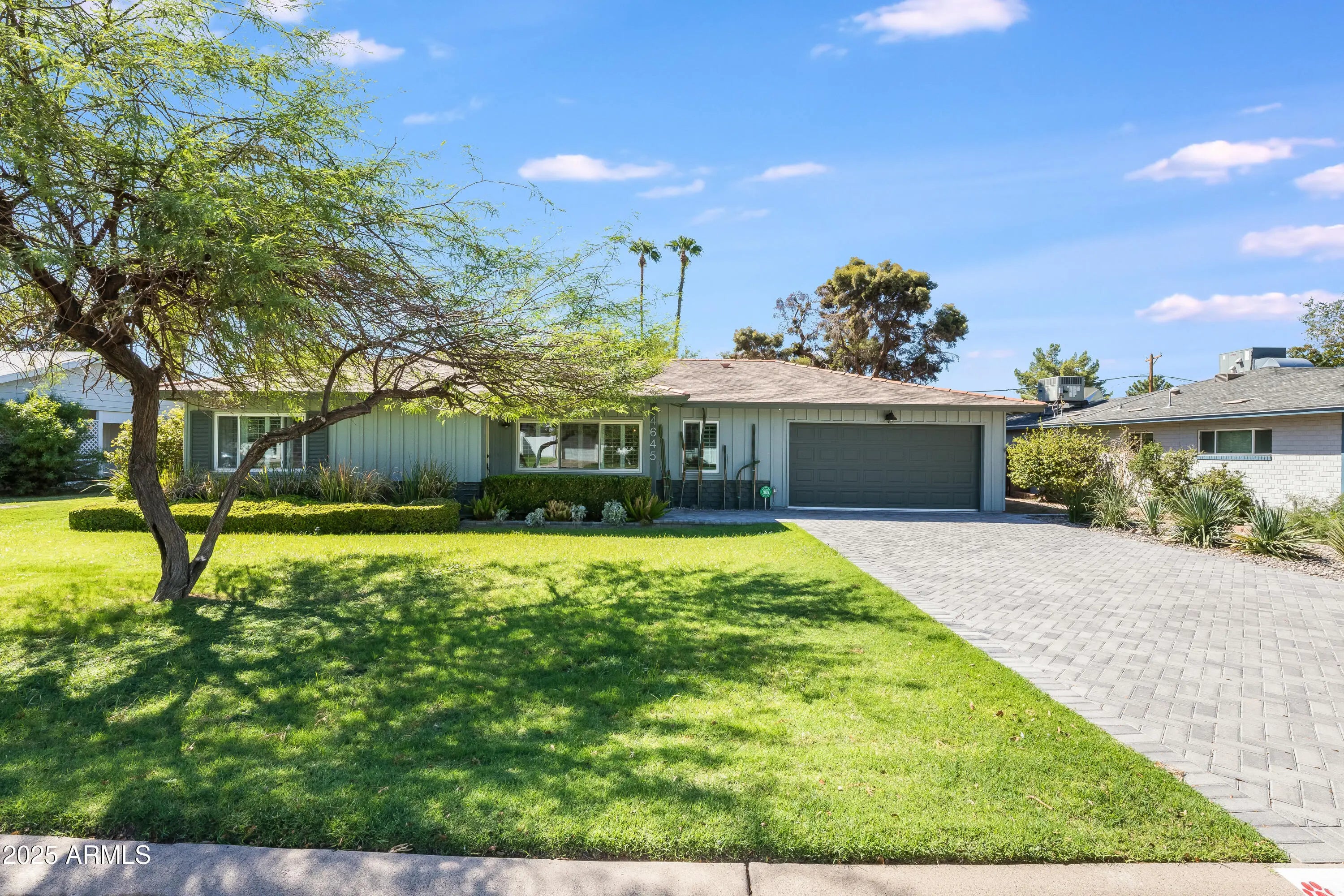 Photo of Listing #6923260