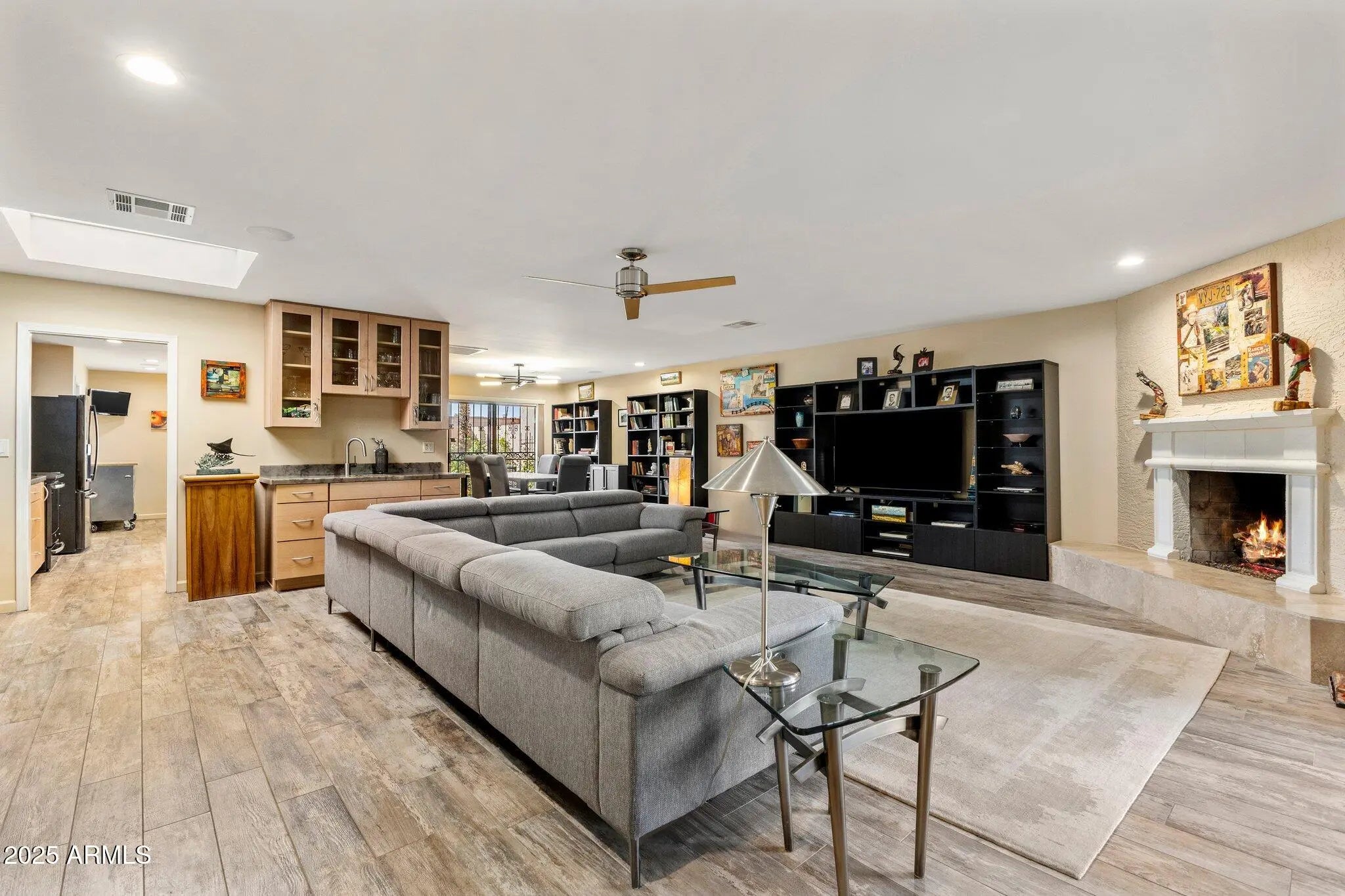 Photo of Listing #6924396