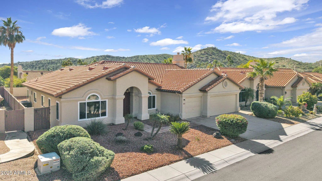 2545 E Cathedral Rock Drive, Phoenix