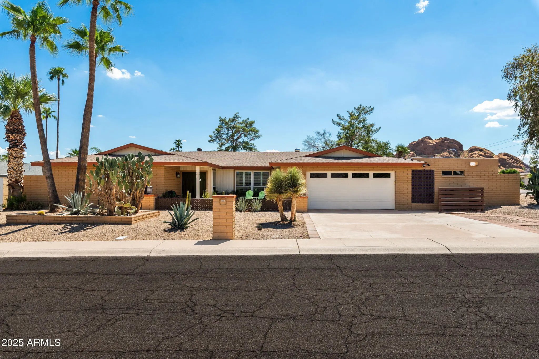 Photo of Listing #6923428