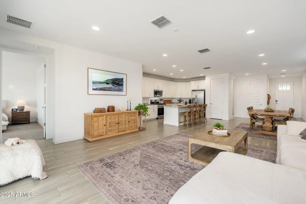 2179 W Burnside Trail, Phoenix