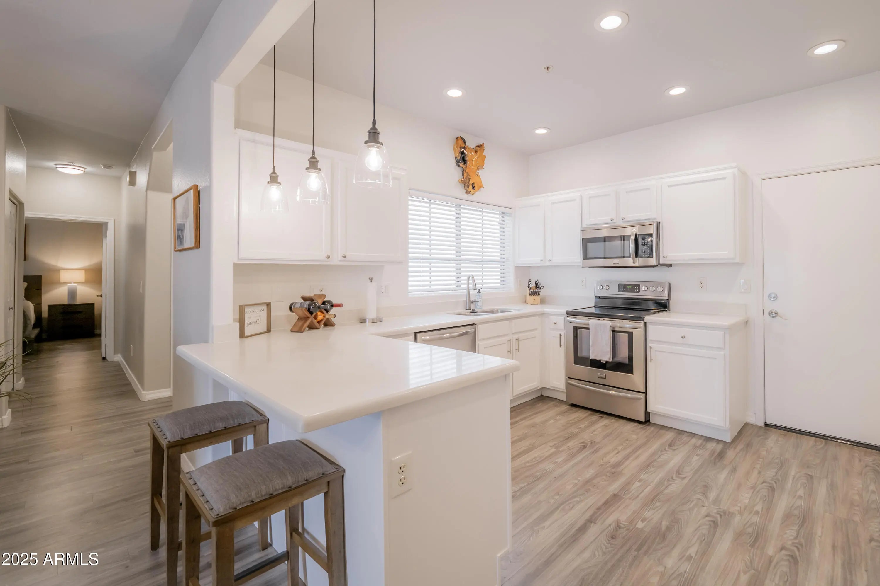 Photo of Listing #6924332