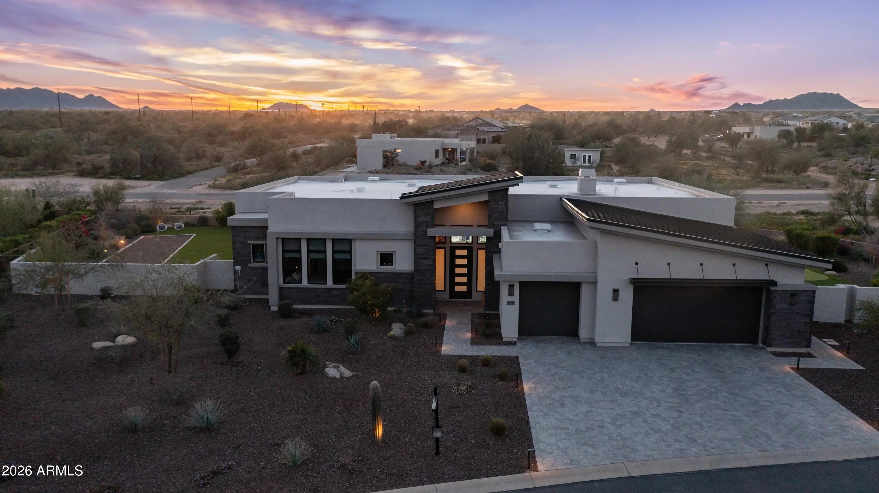 Photo of Listing #6928296