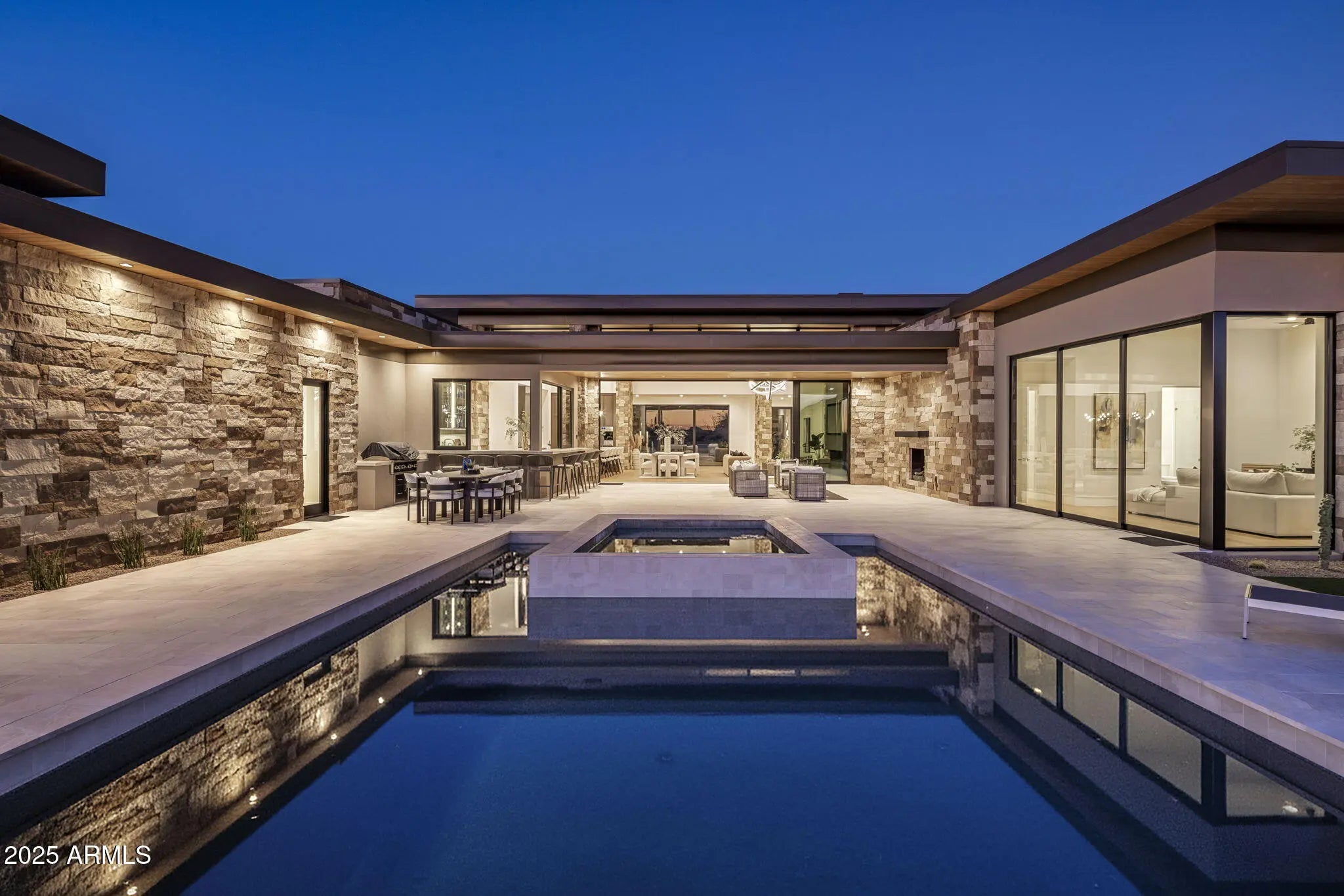 Photo of Listing #6928666