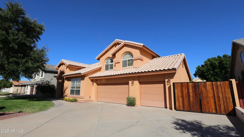2302 E Northridge Street, Mesa