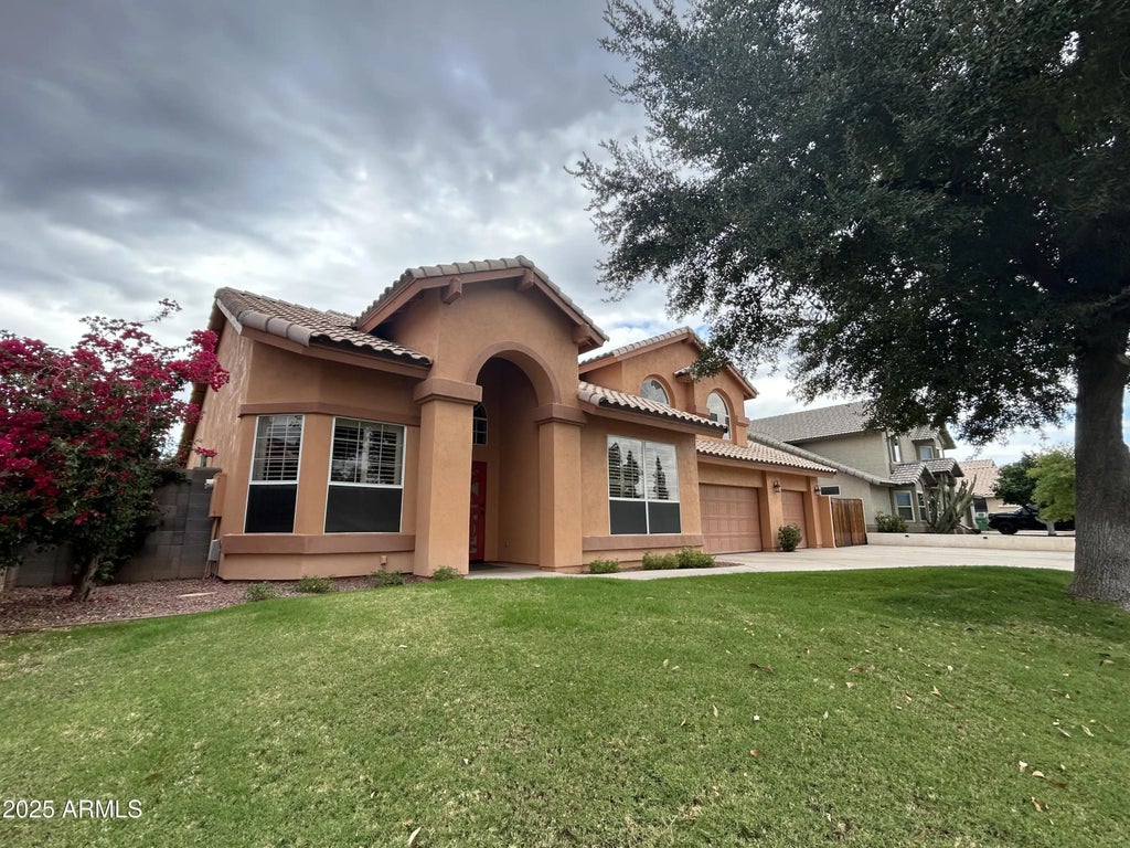 2302 E Northridge Street, Mesa