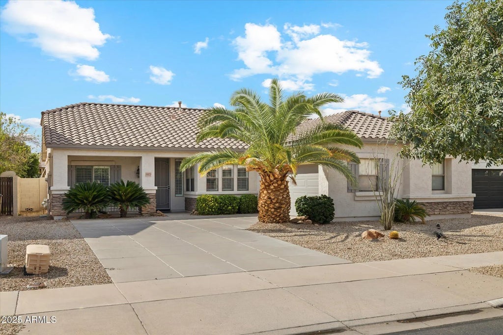 19323 E Canary Way, Queen Creek