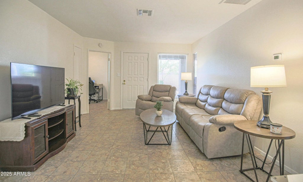 10815 W Northern Avenue (unit 102), Glendale