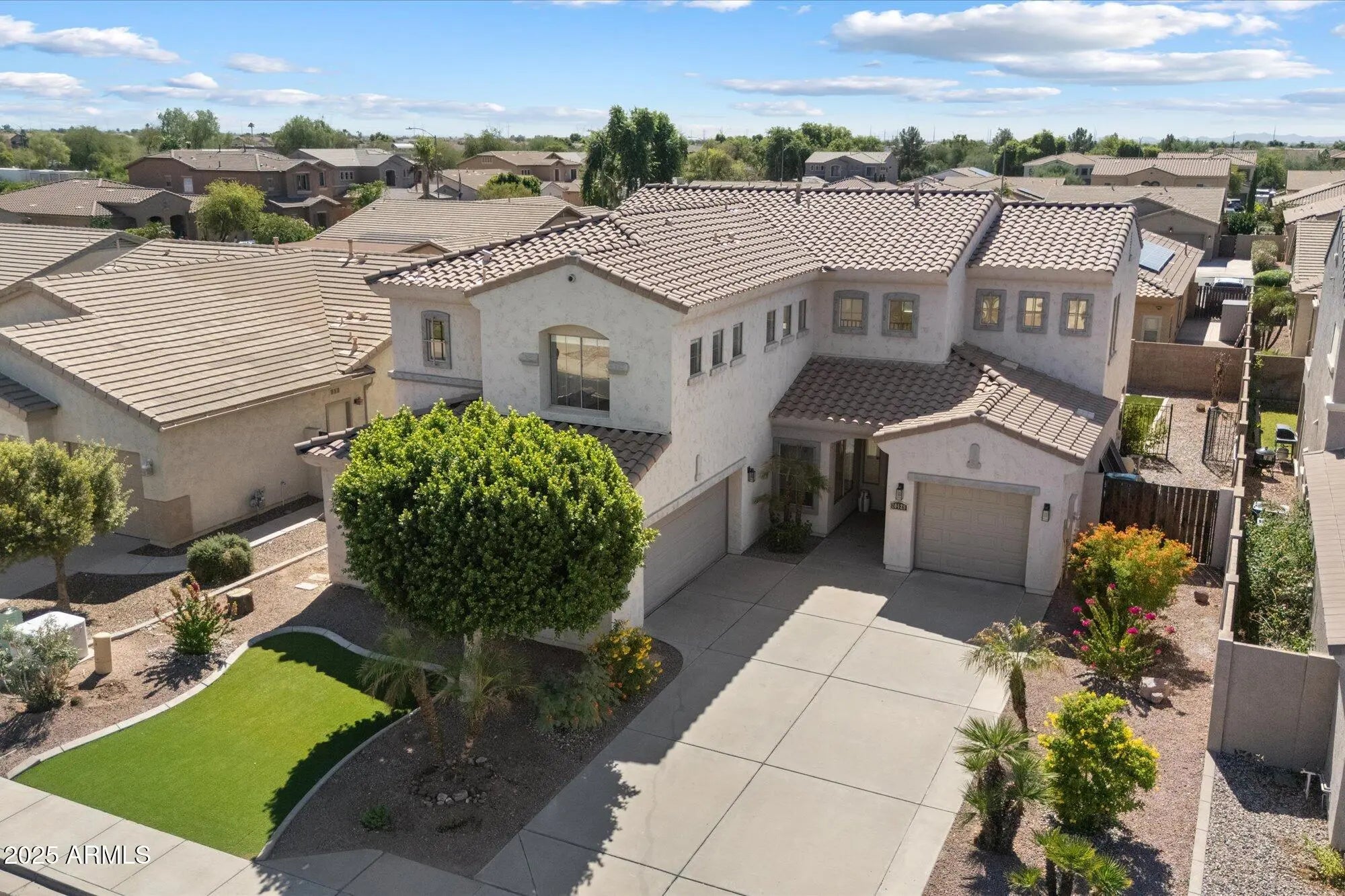 Photo of Listing #6931132